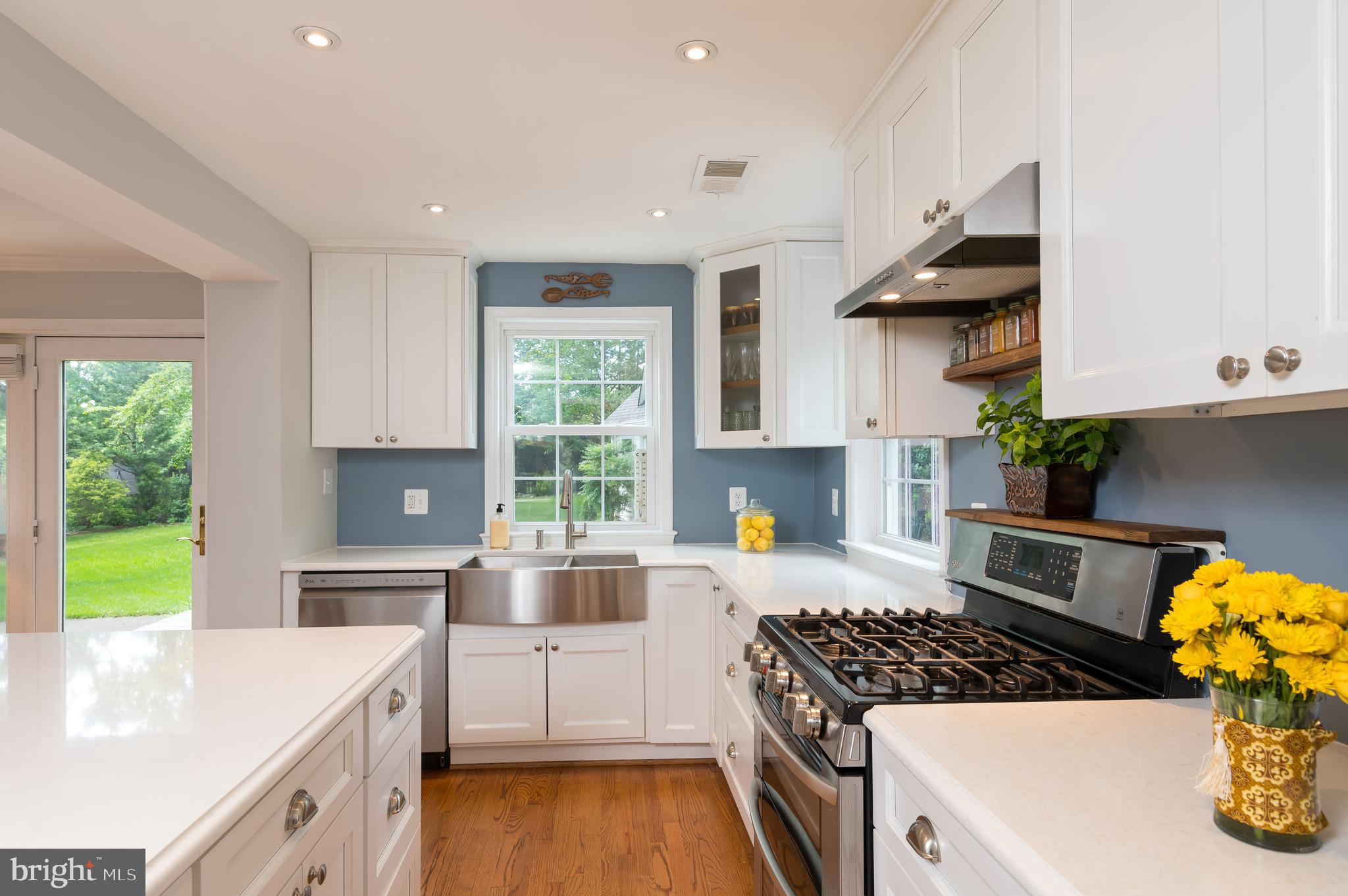 LAWTON MANOR - Residential