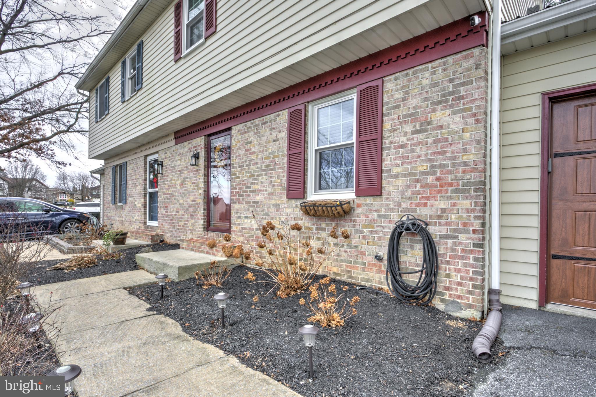 AKRON BOROUGH - Residential