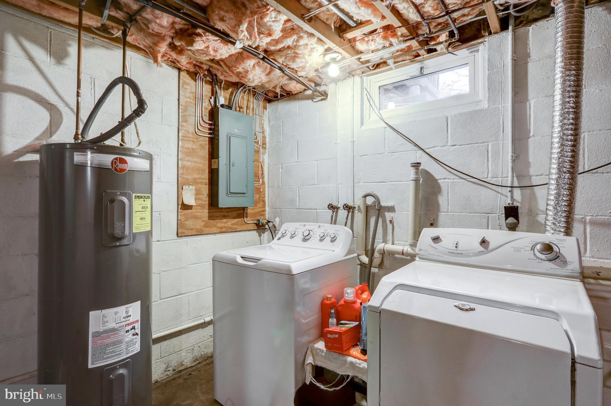 AKRON BOROUGH - Residential