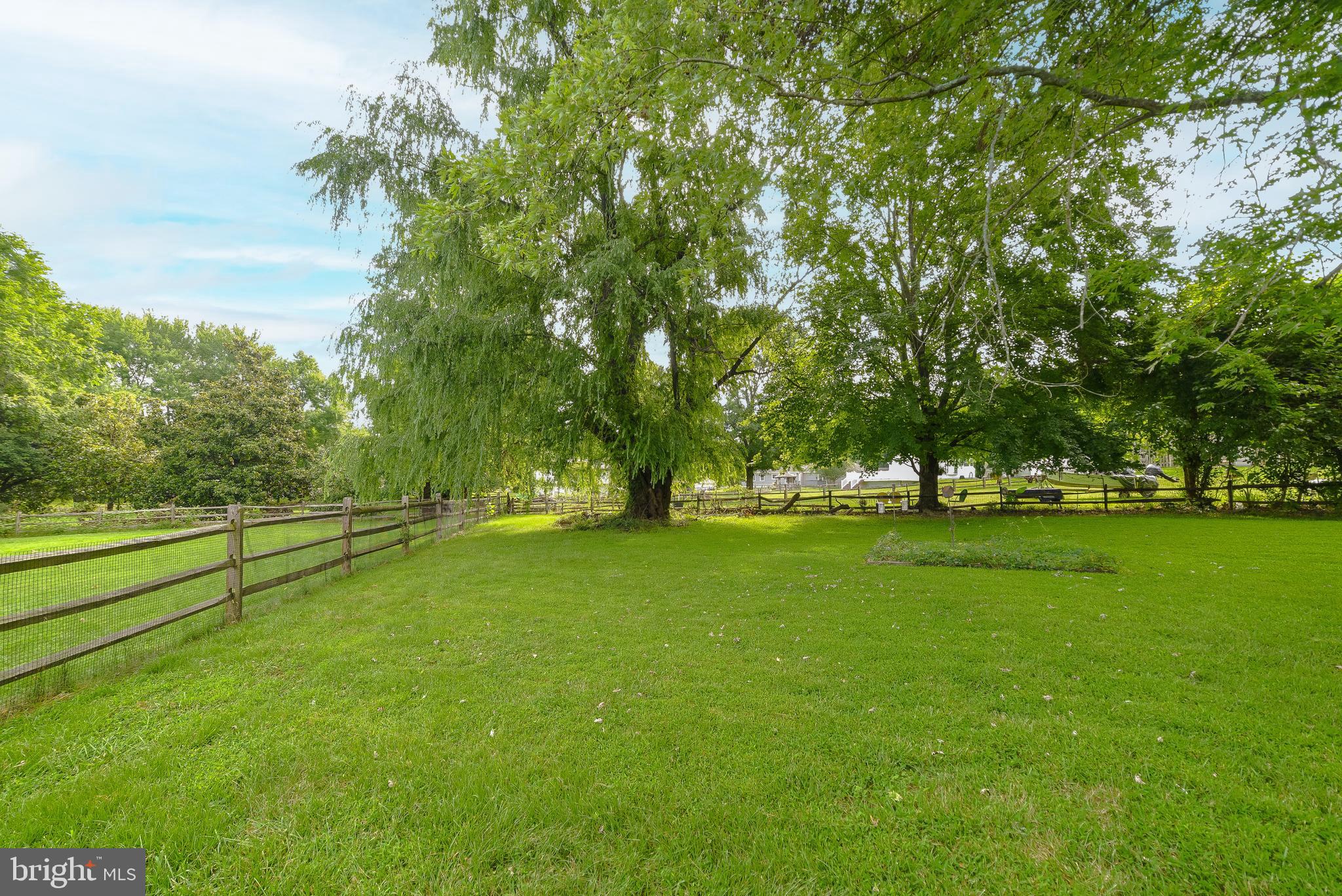 LAUREL BRANCH SUB - Residential