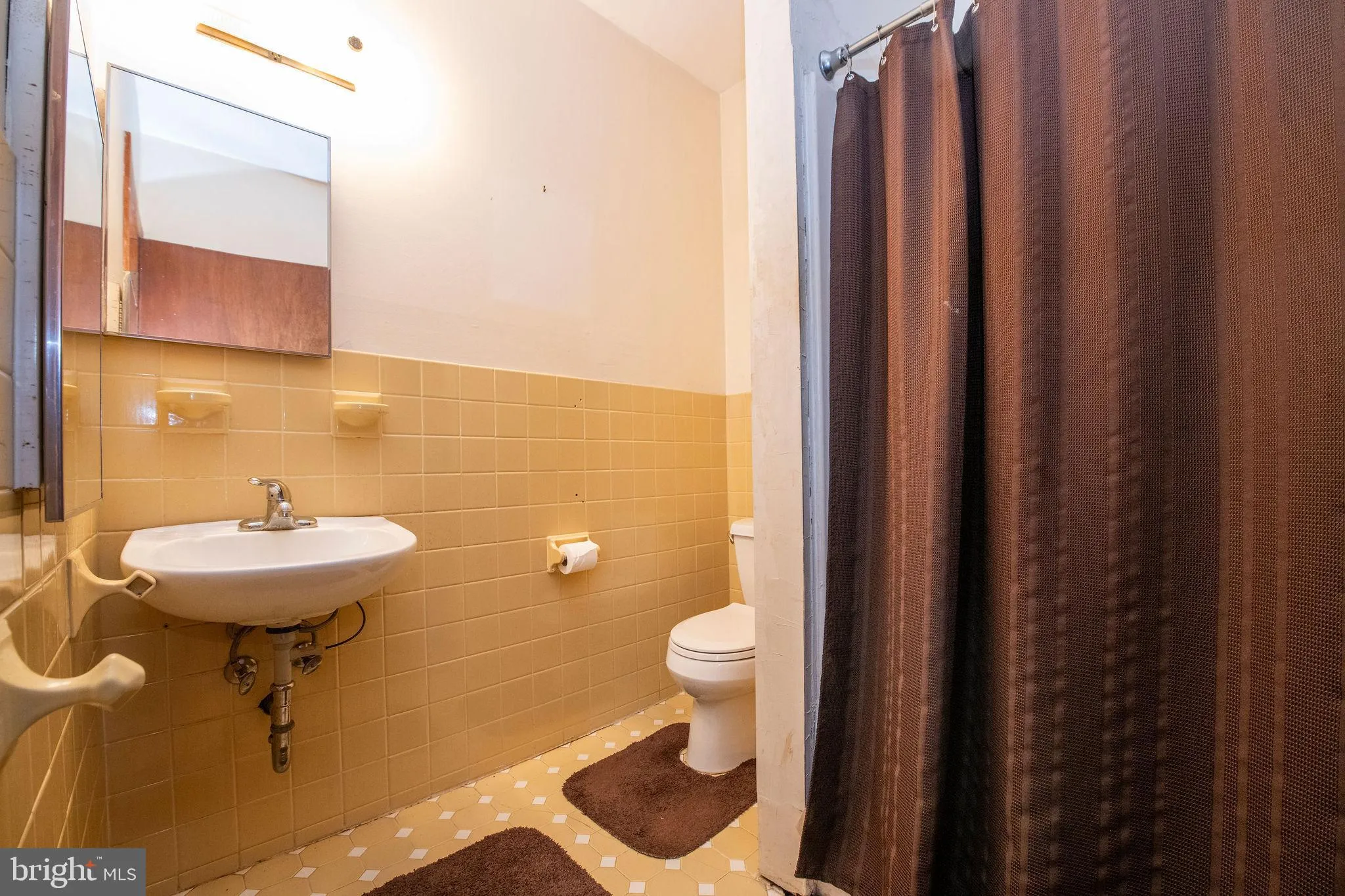 Horsham, Pennsylvania 19044, United States, 6 Bedrooms Bedrooms, ,4 BathroomsBathrooms,Residential,Active,130005