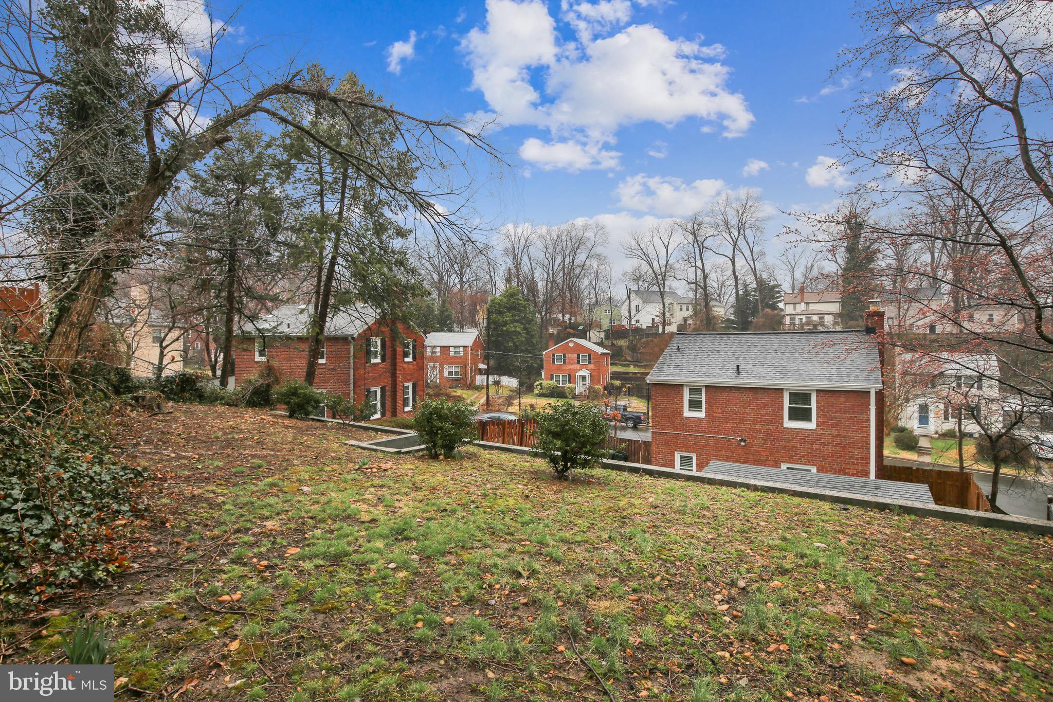 COLUMBIA FOREST - Residential