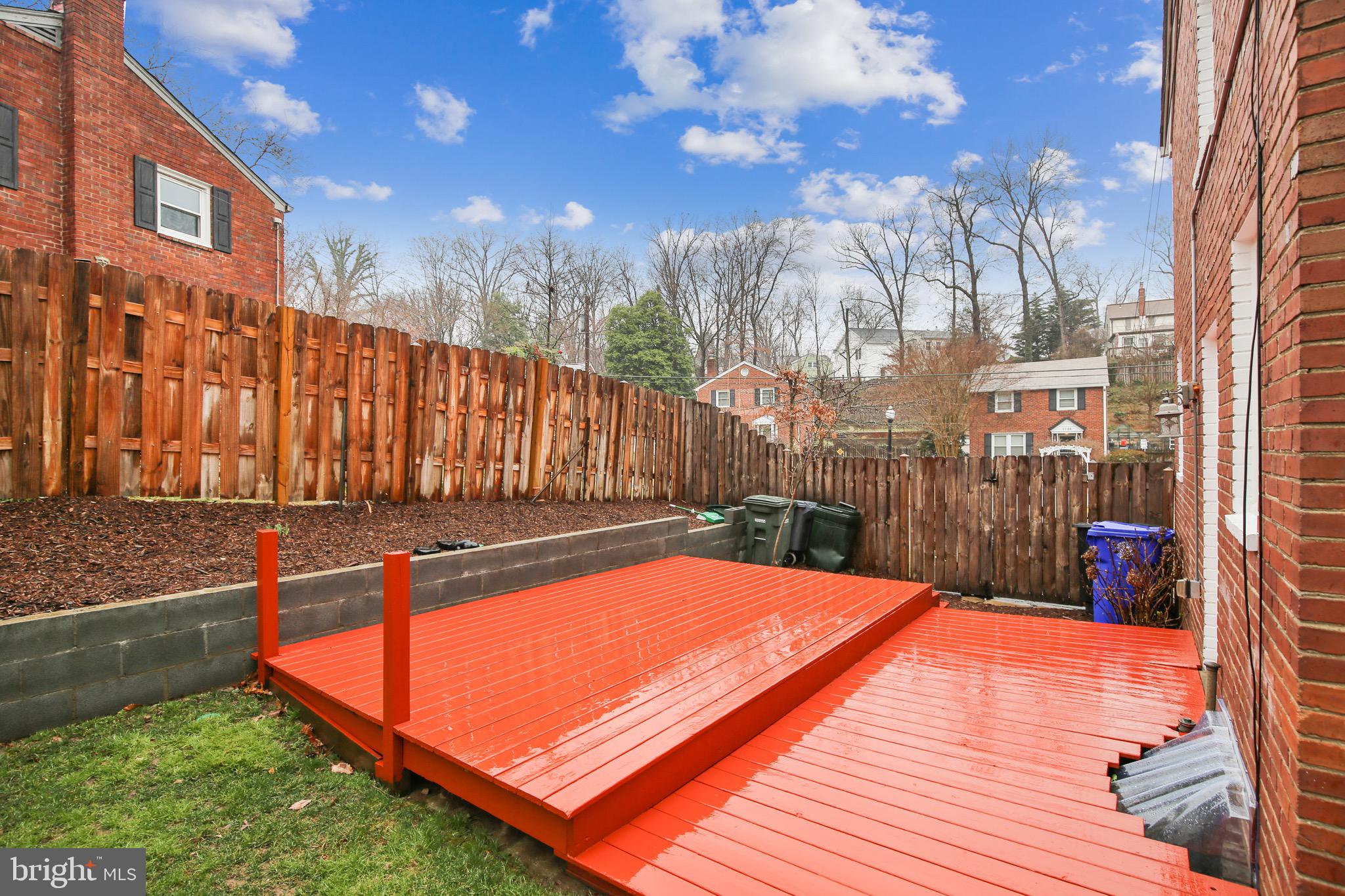 COLUMBIA FOREST - Residential