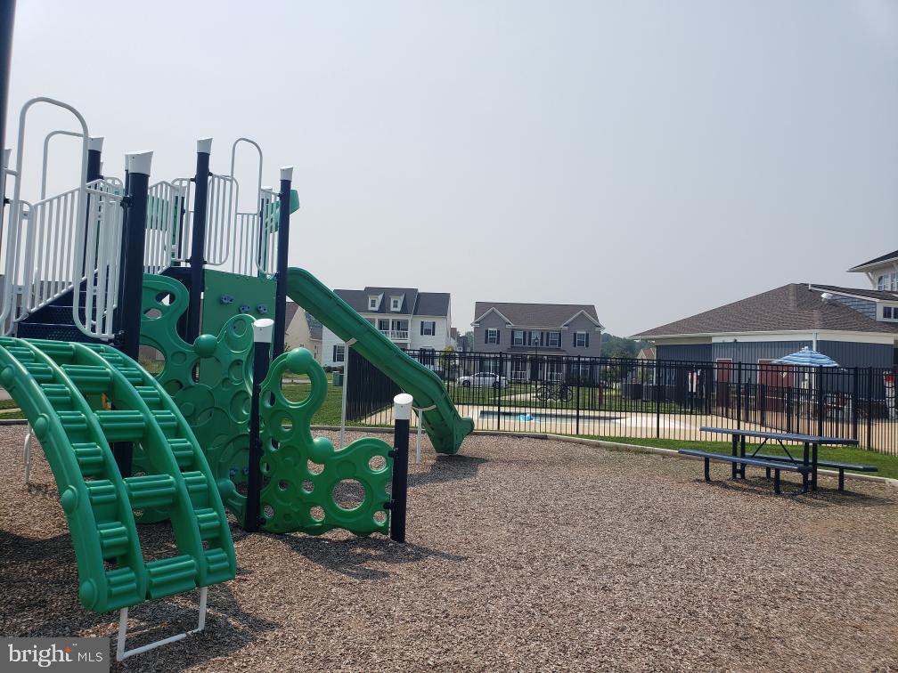 CLARK'S REST - Residential