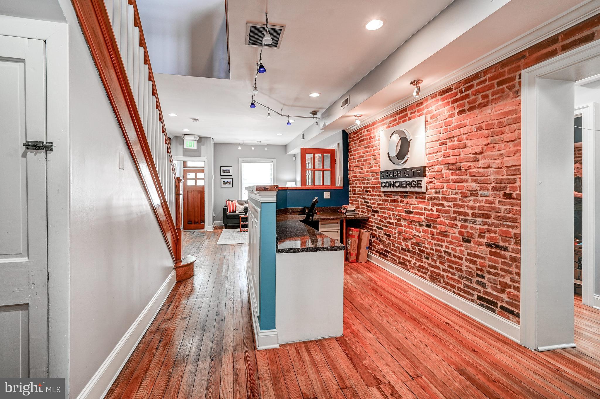 LOCUST POINT - Residential