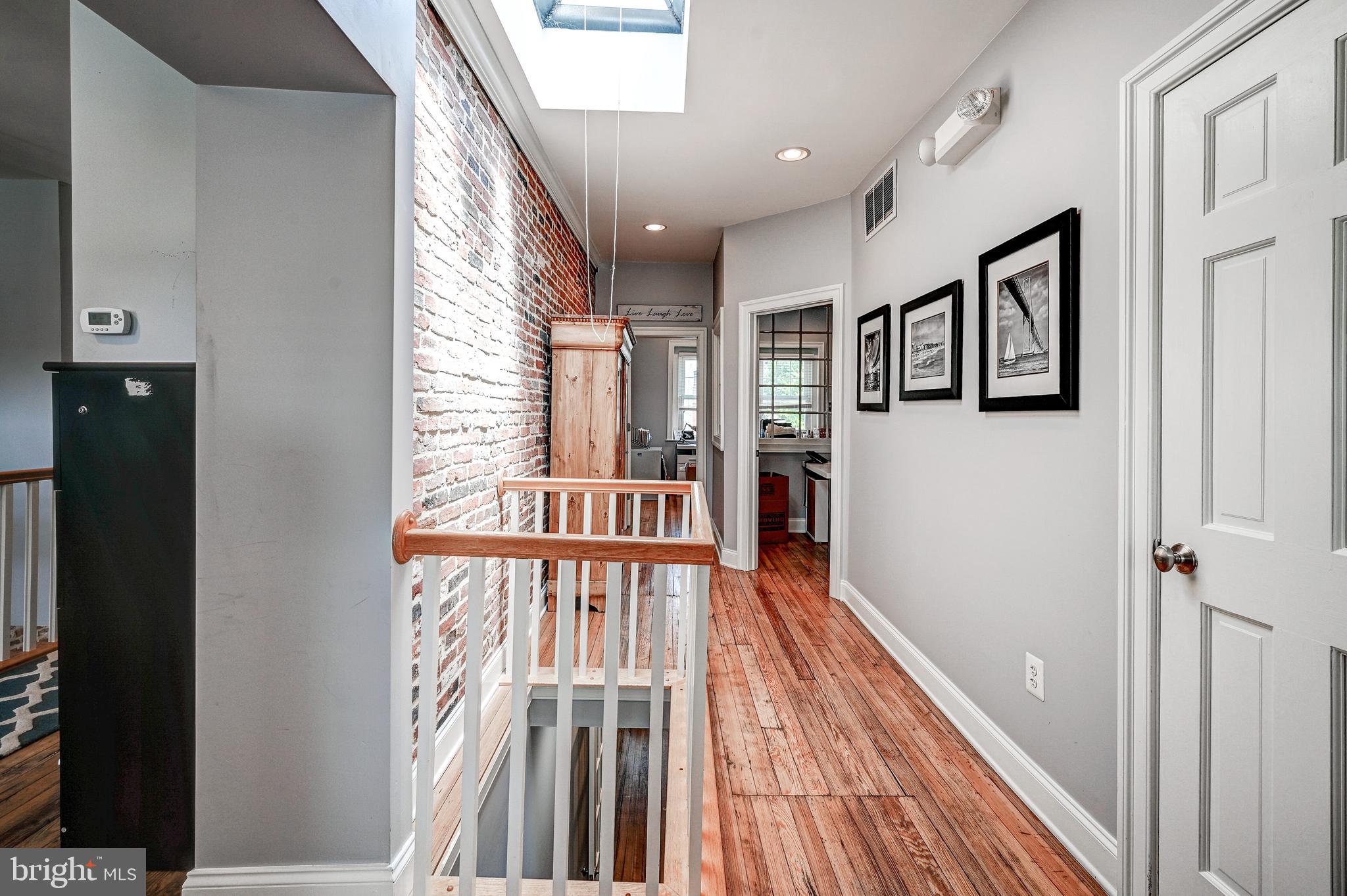 LOCUST POINT - Residential