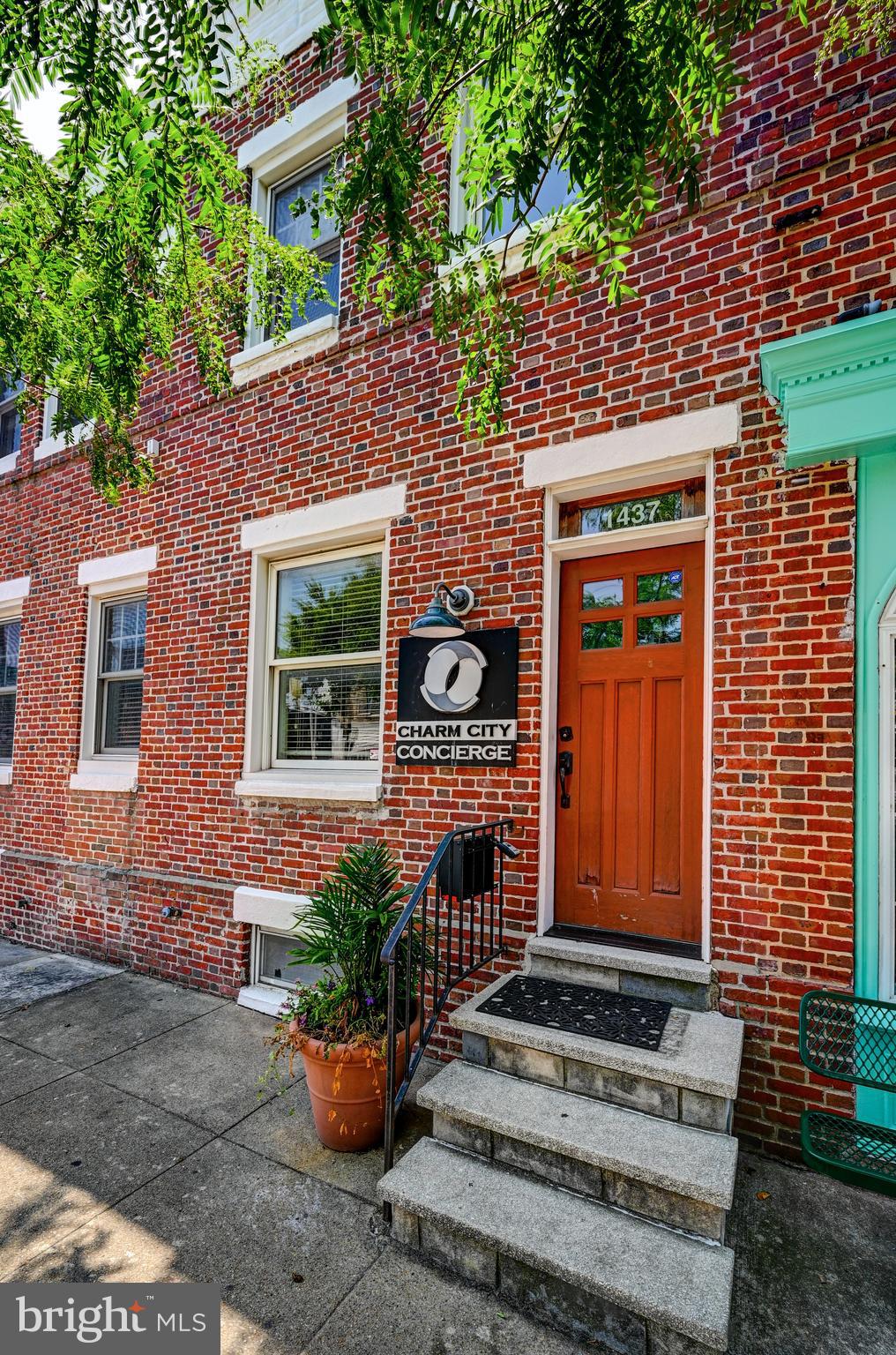 LOCUST POINT - Residential