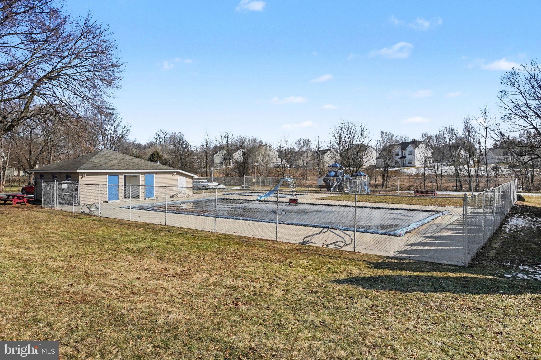 SALEM PARK - Residential