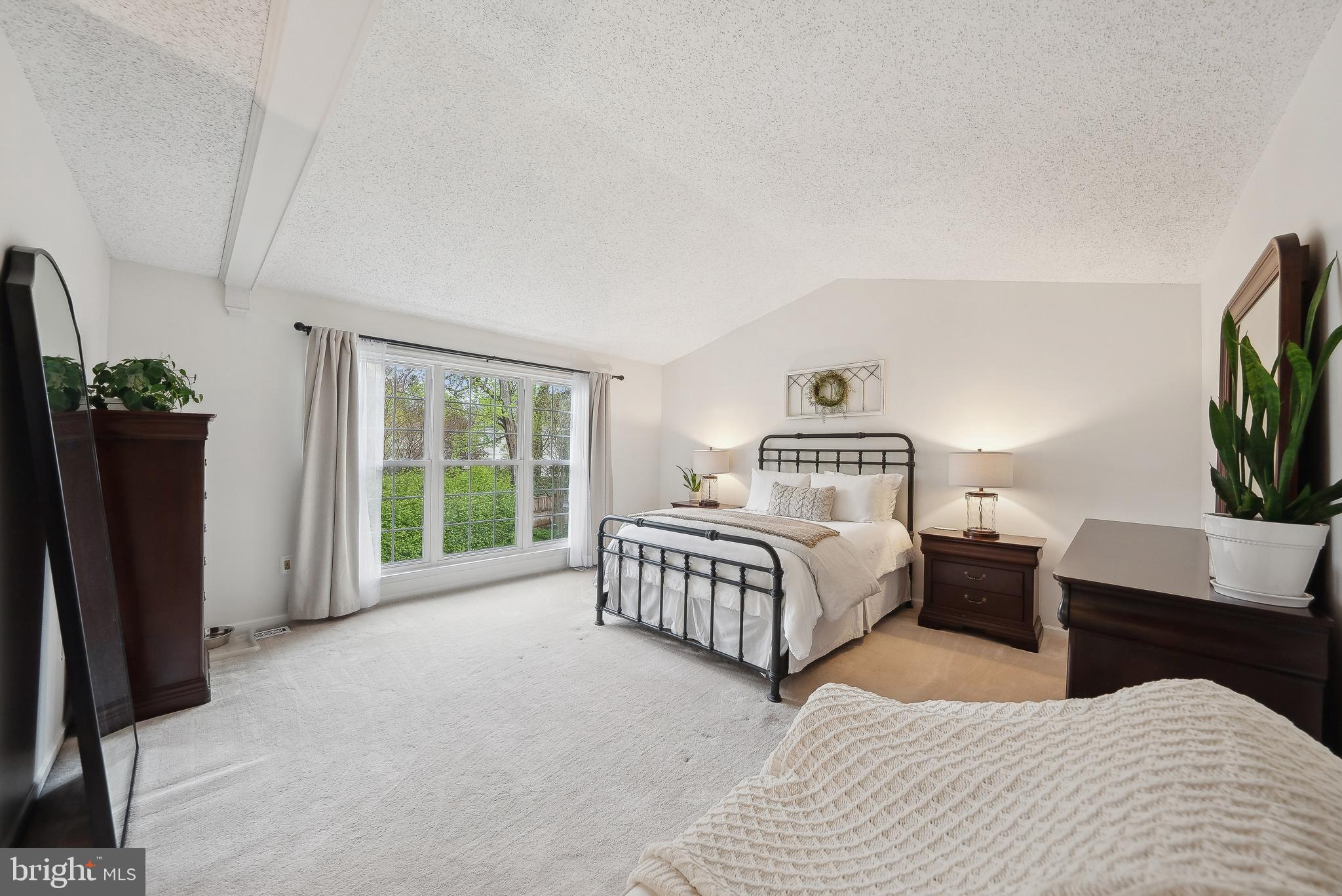 OAKENSHAW - Residential