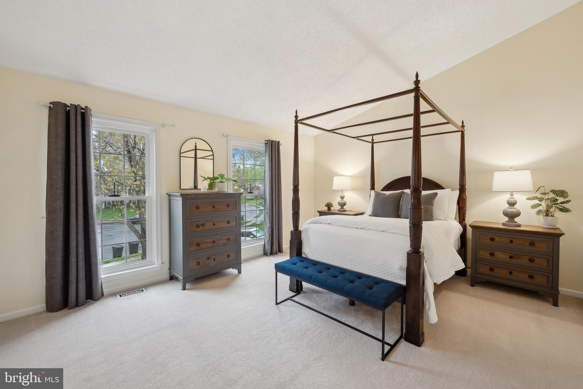 OAKENSHAW - Residential