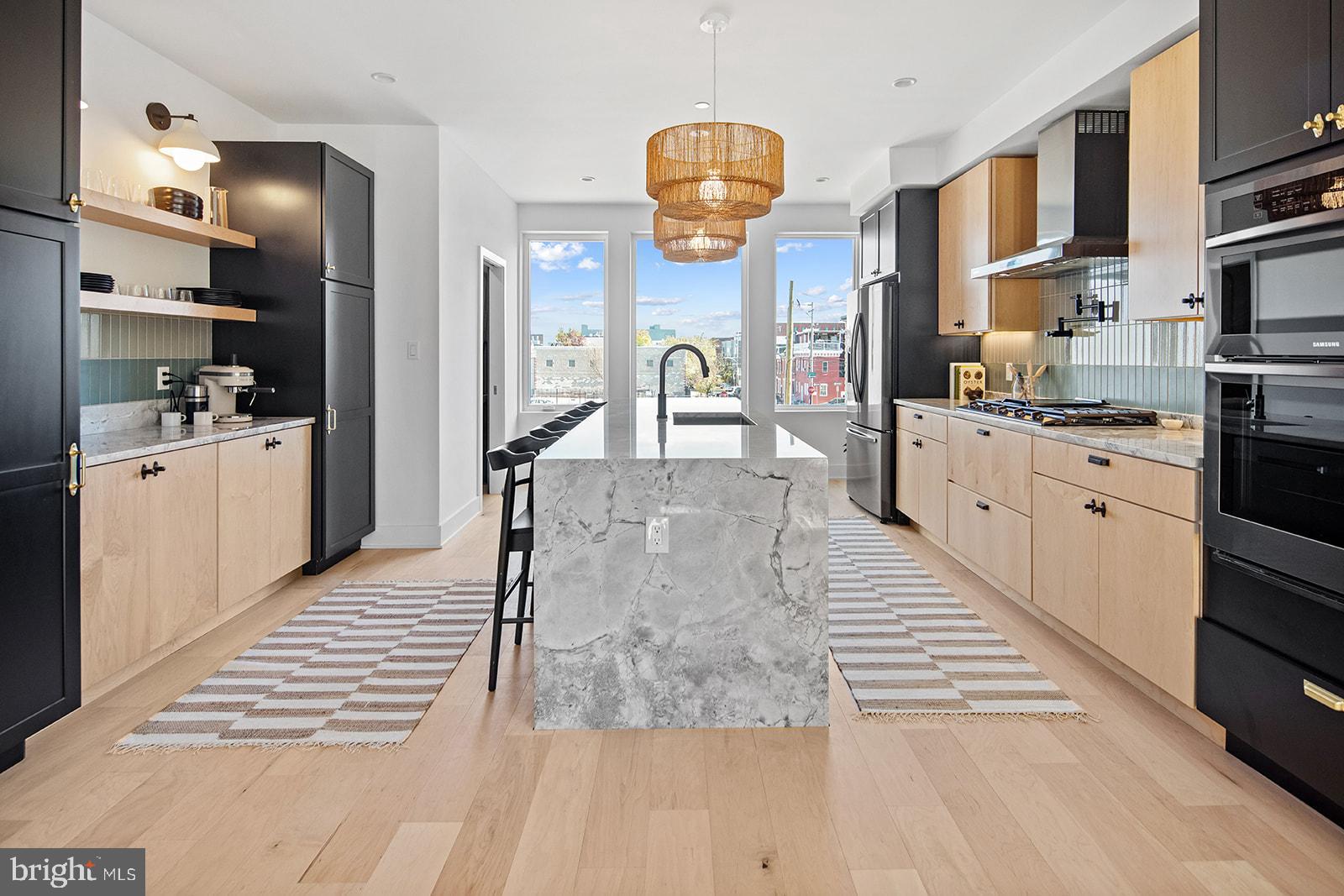 OLDE KENSINGTON - Residential