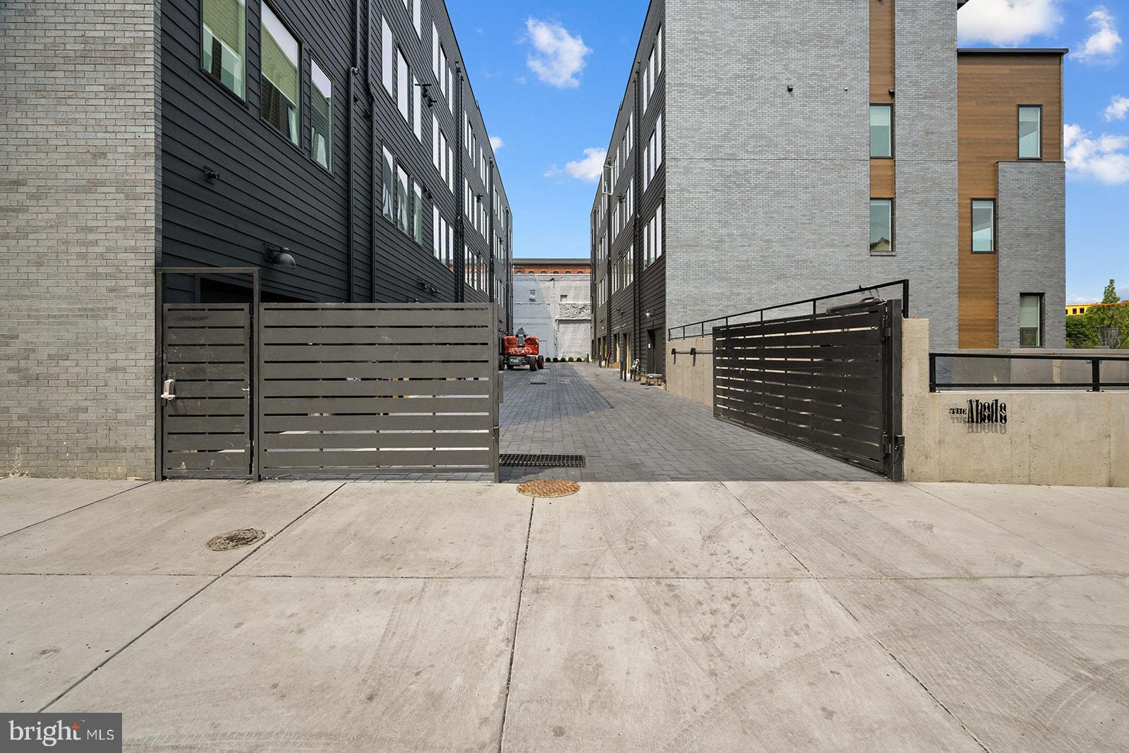 OLDE KENSINGTON - Residential