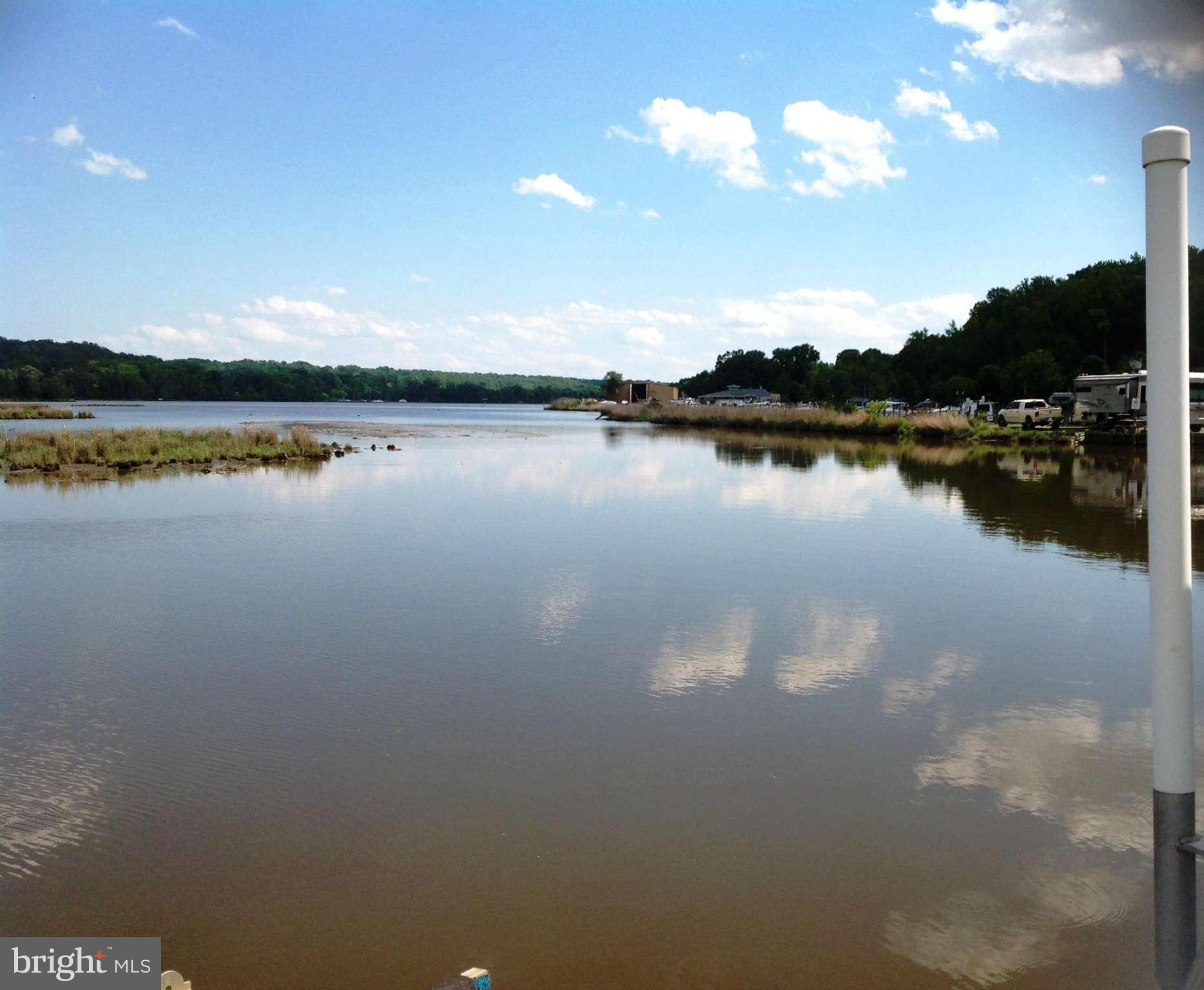 PORT TOBACCO WATERFRONT - Land