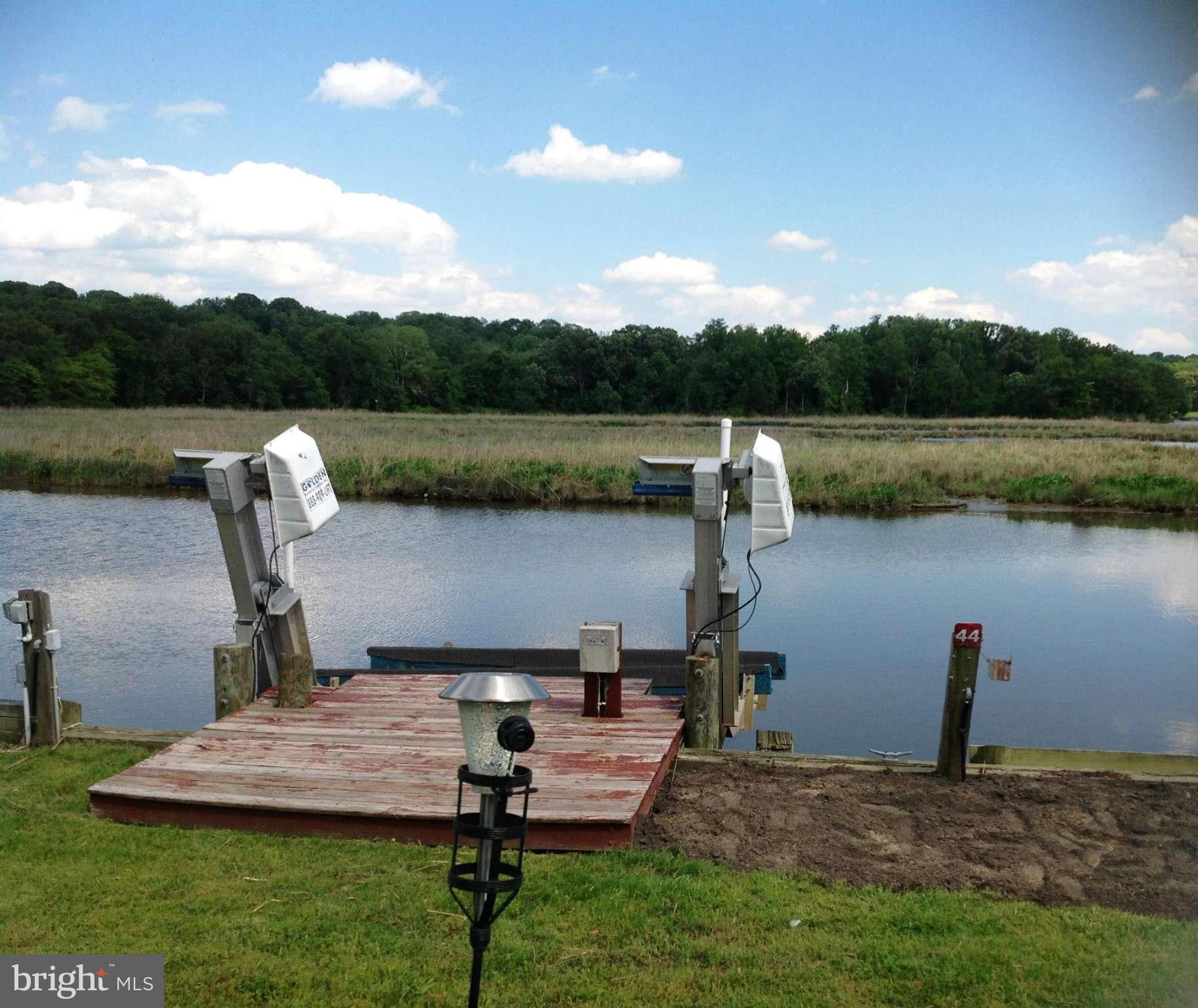 PORT TOBACCO WATERFRONT - Land