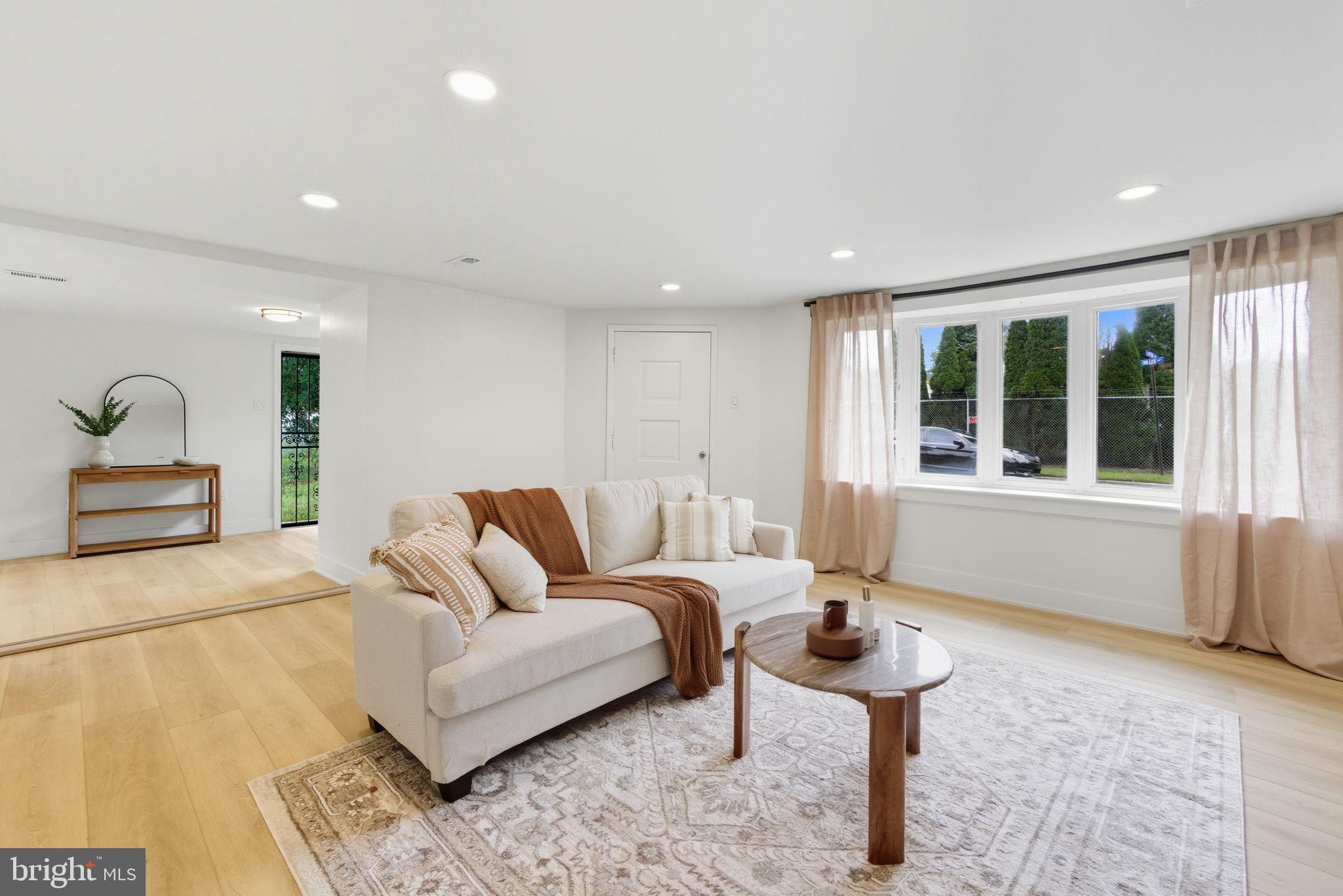 305 MILLER AVENUE
