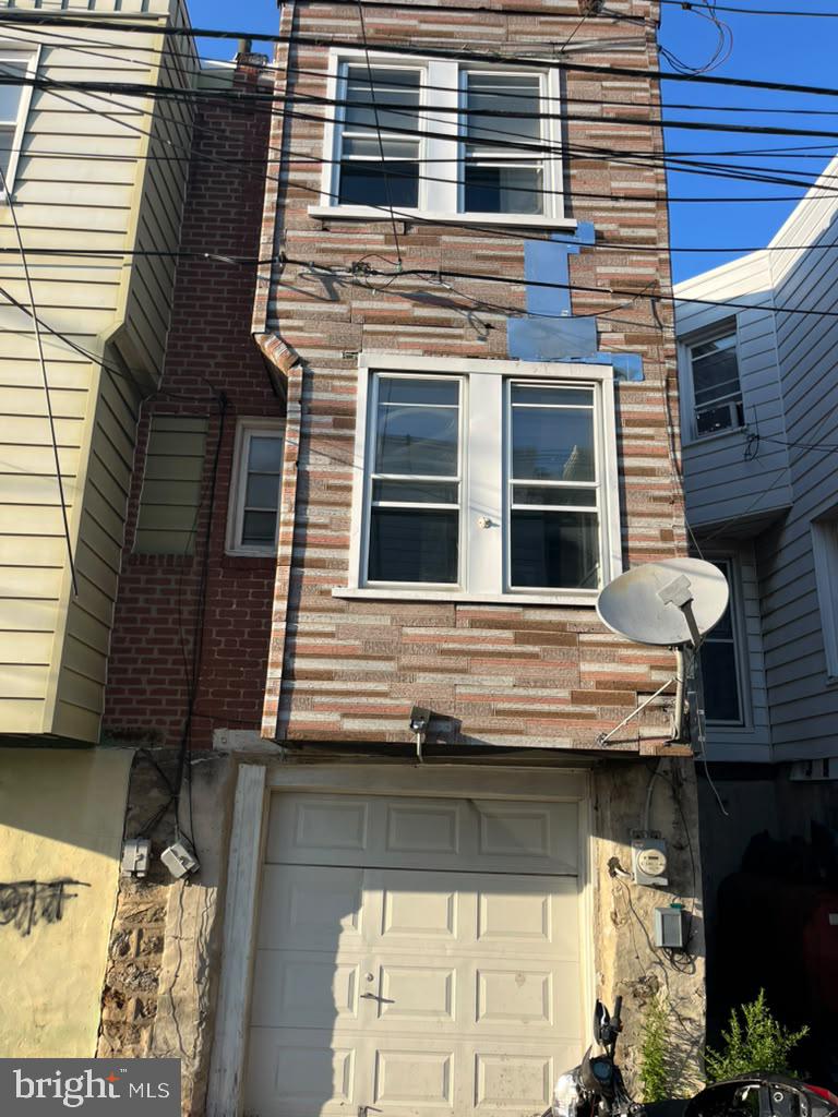 836 BRIDGE STREET