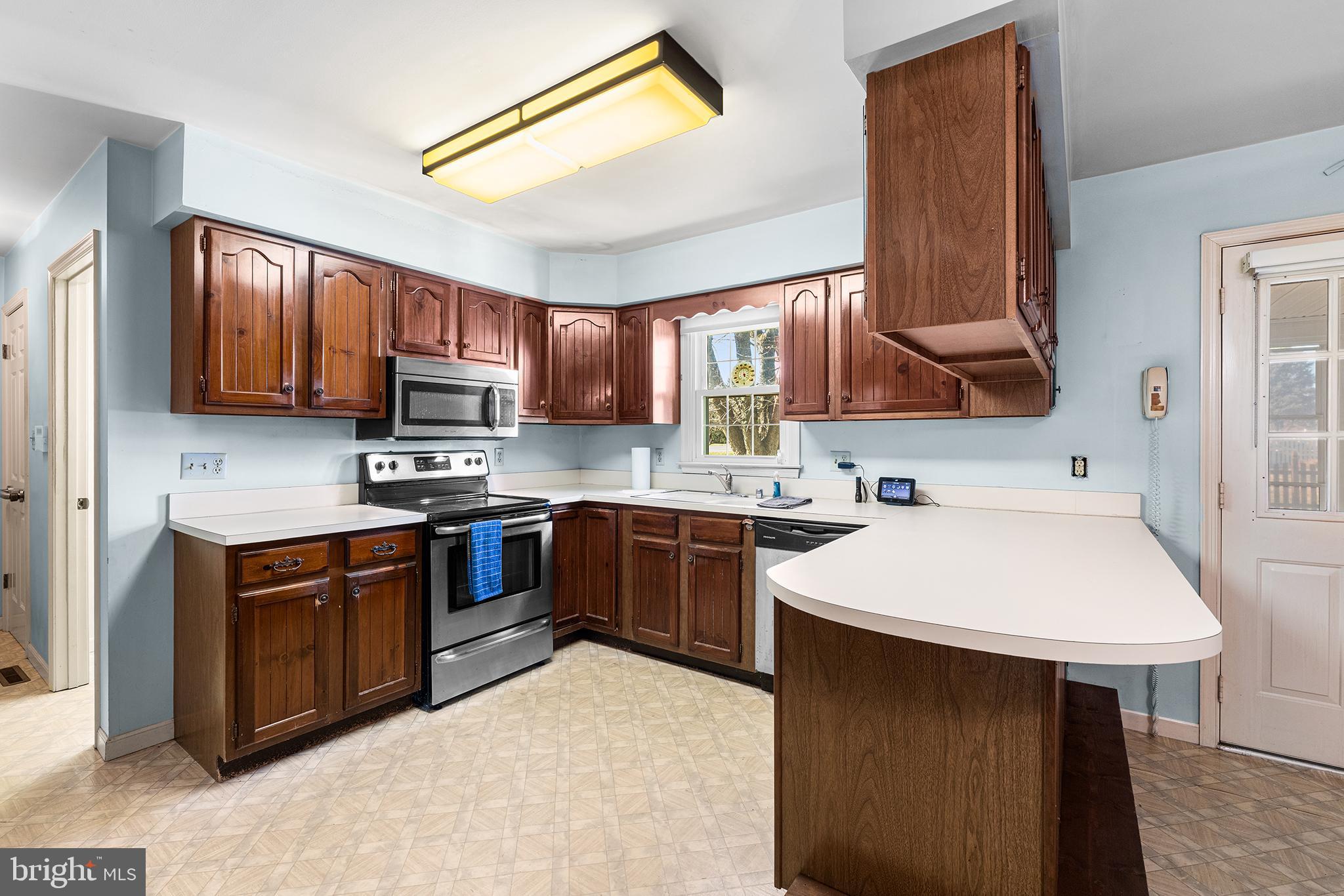 HIDEAWAY ACRES - Residential