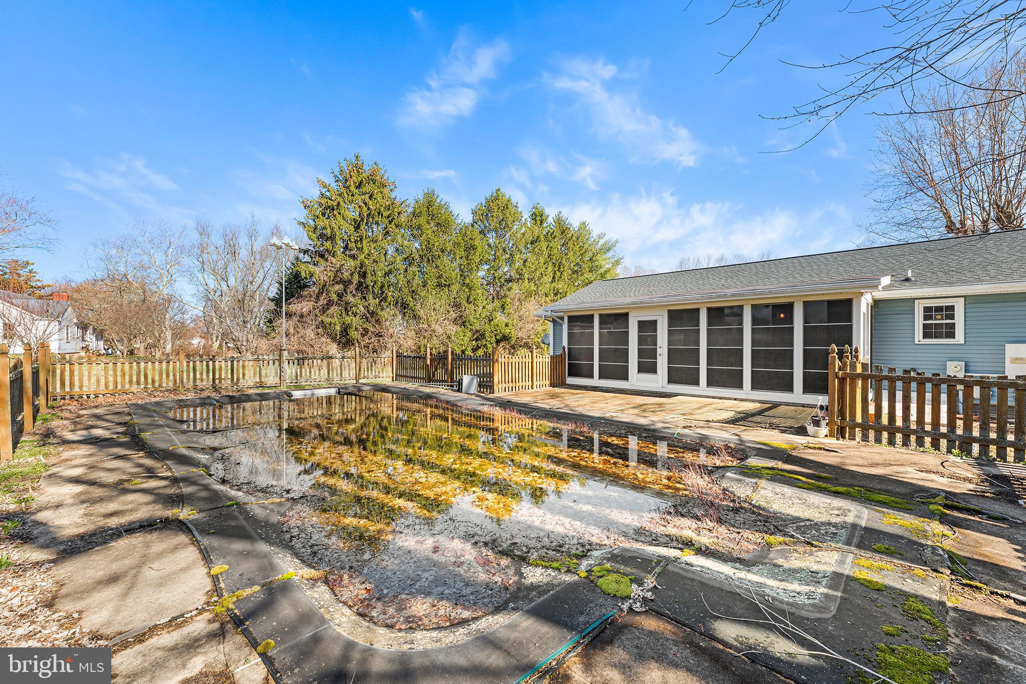 HIDEAWAY ACRES - Residential