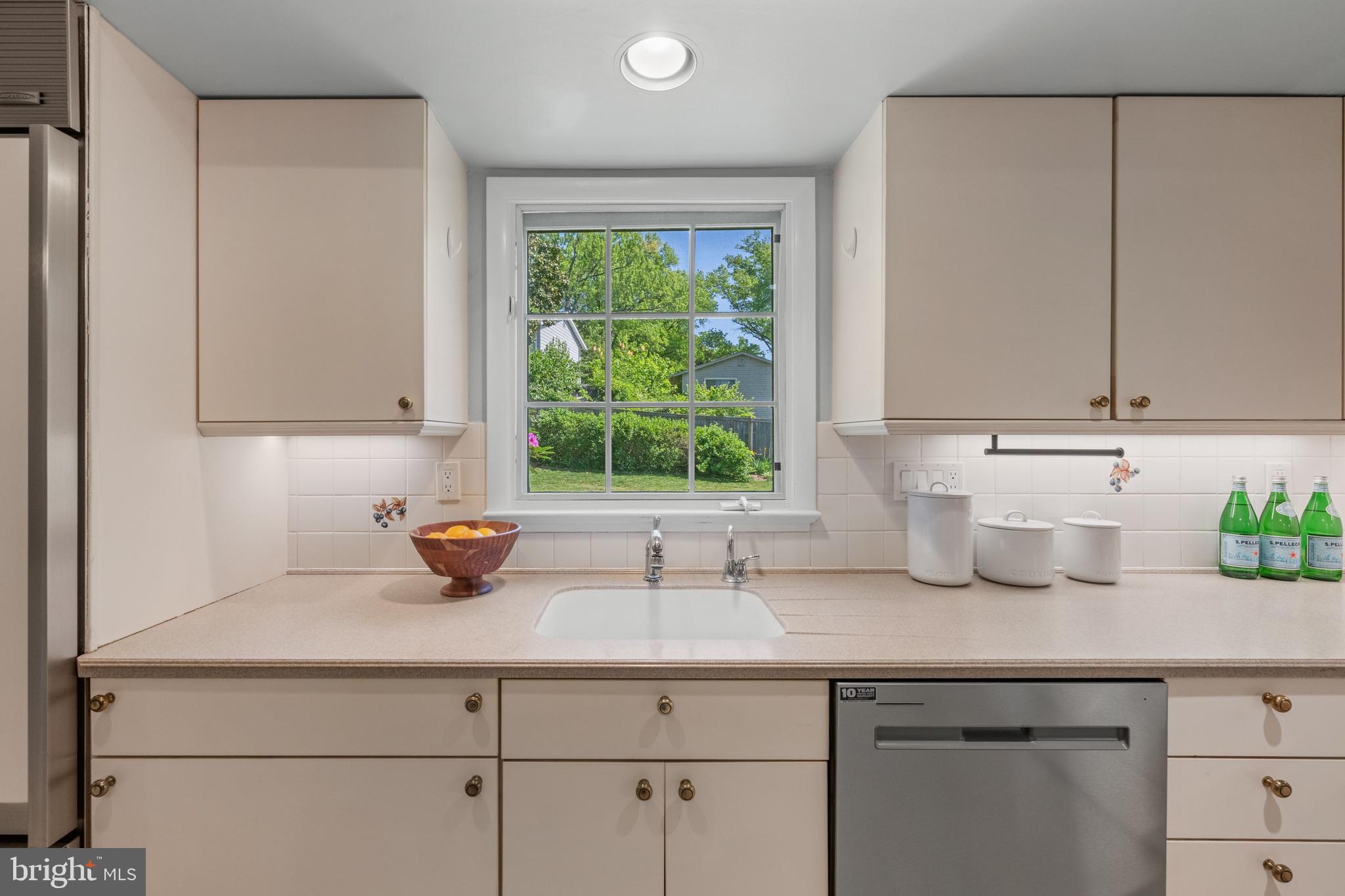 REGENCY ESTATES - Residential