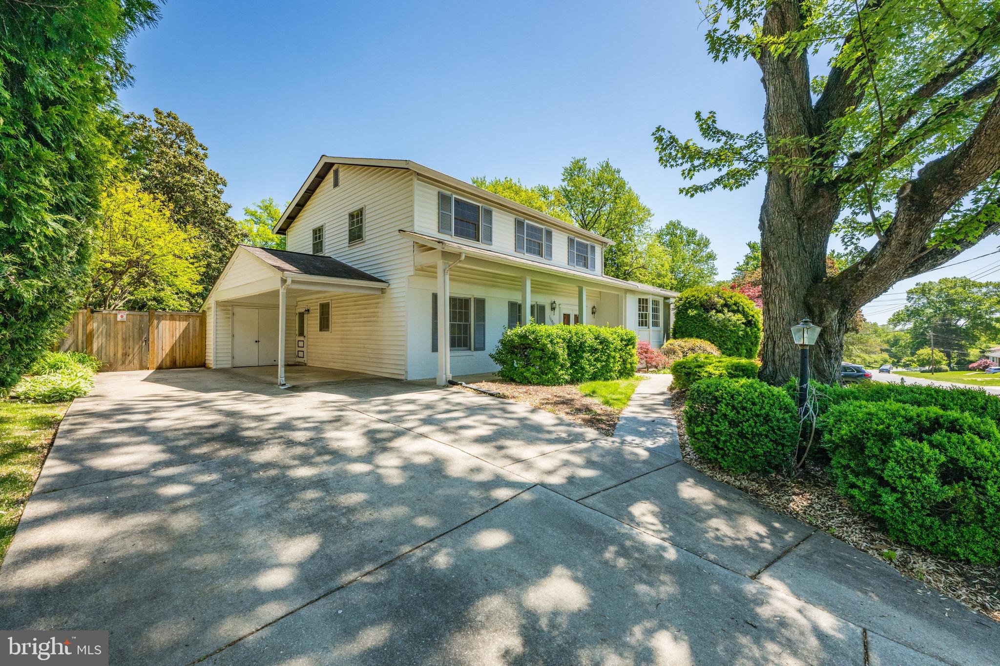 REGENCY ESTATES - Residential