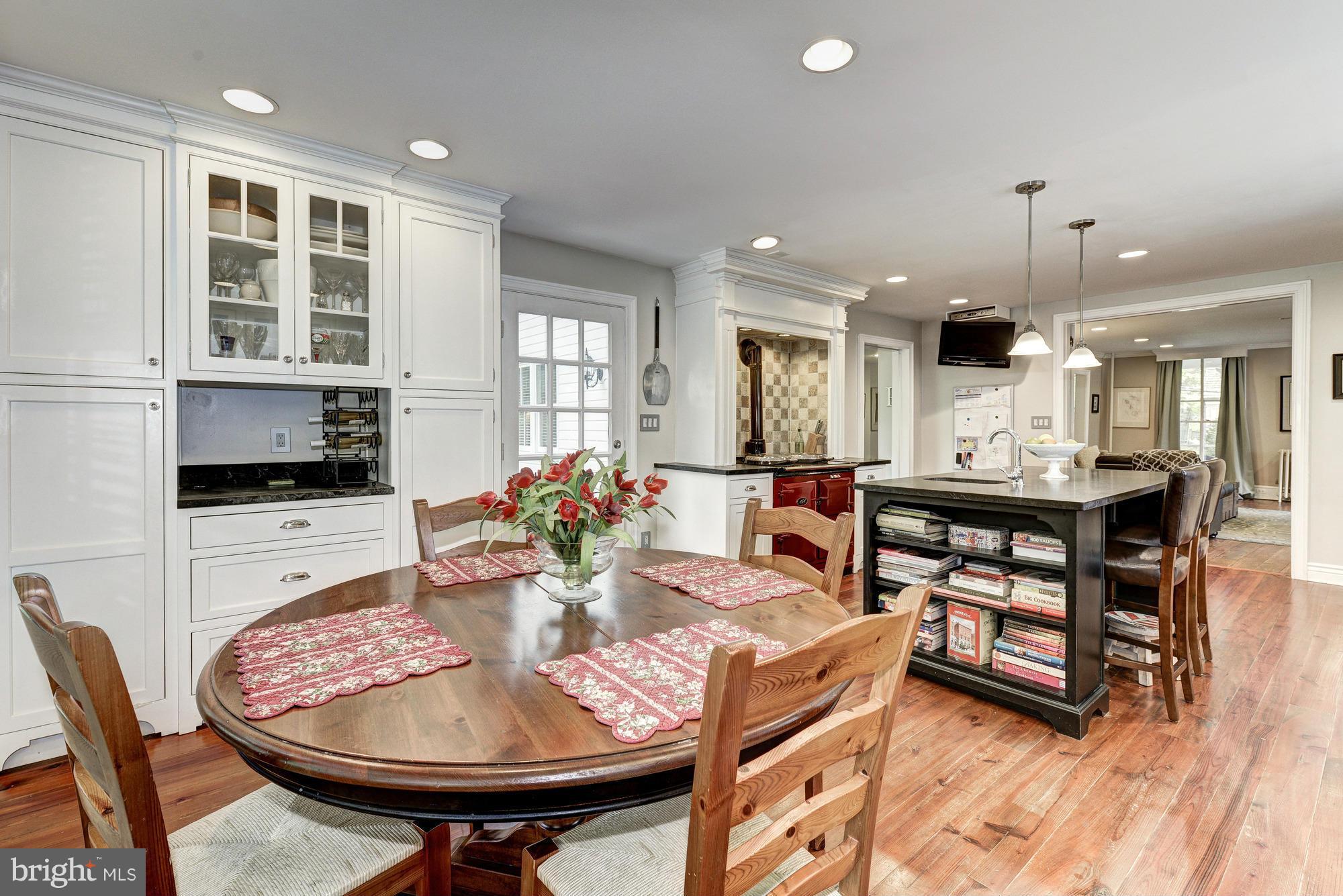 BROOKVILLE KNOLLS - Residential