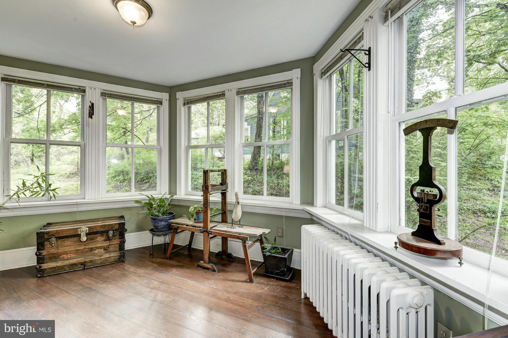 BROOKVILLE KNOLLS - Residential