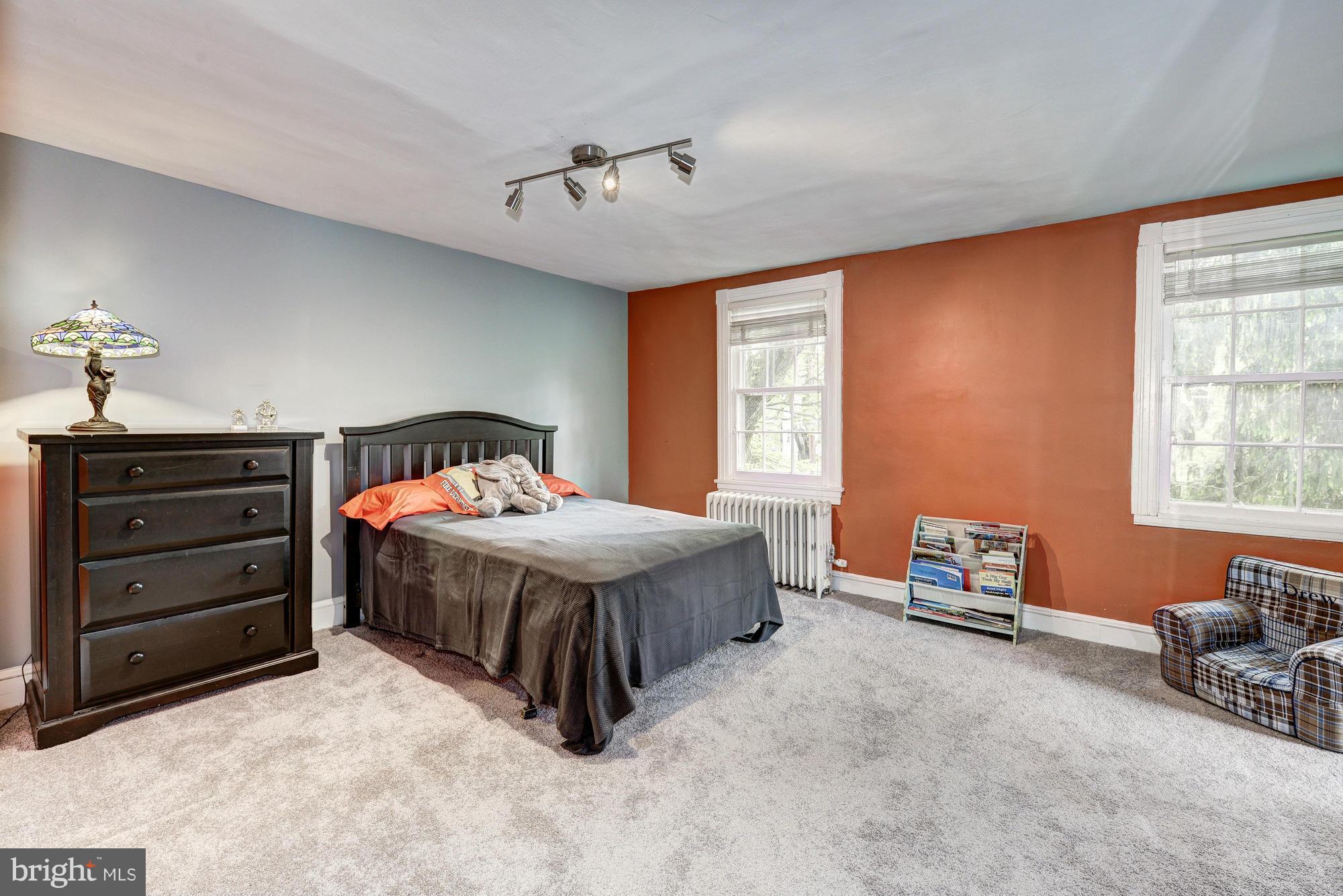 BROOKVILLE KNOLLS - Residential