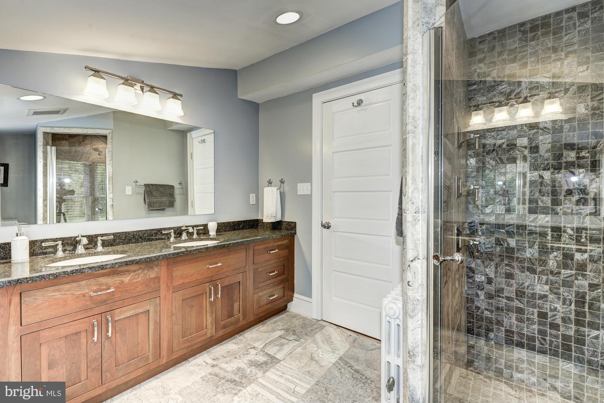 BROOKVILLE KNOLLS - Residential