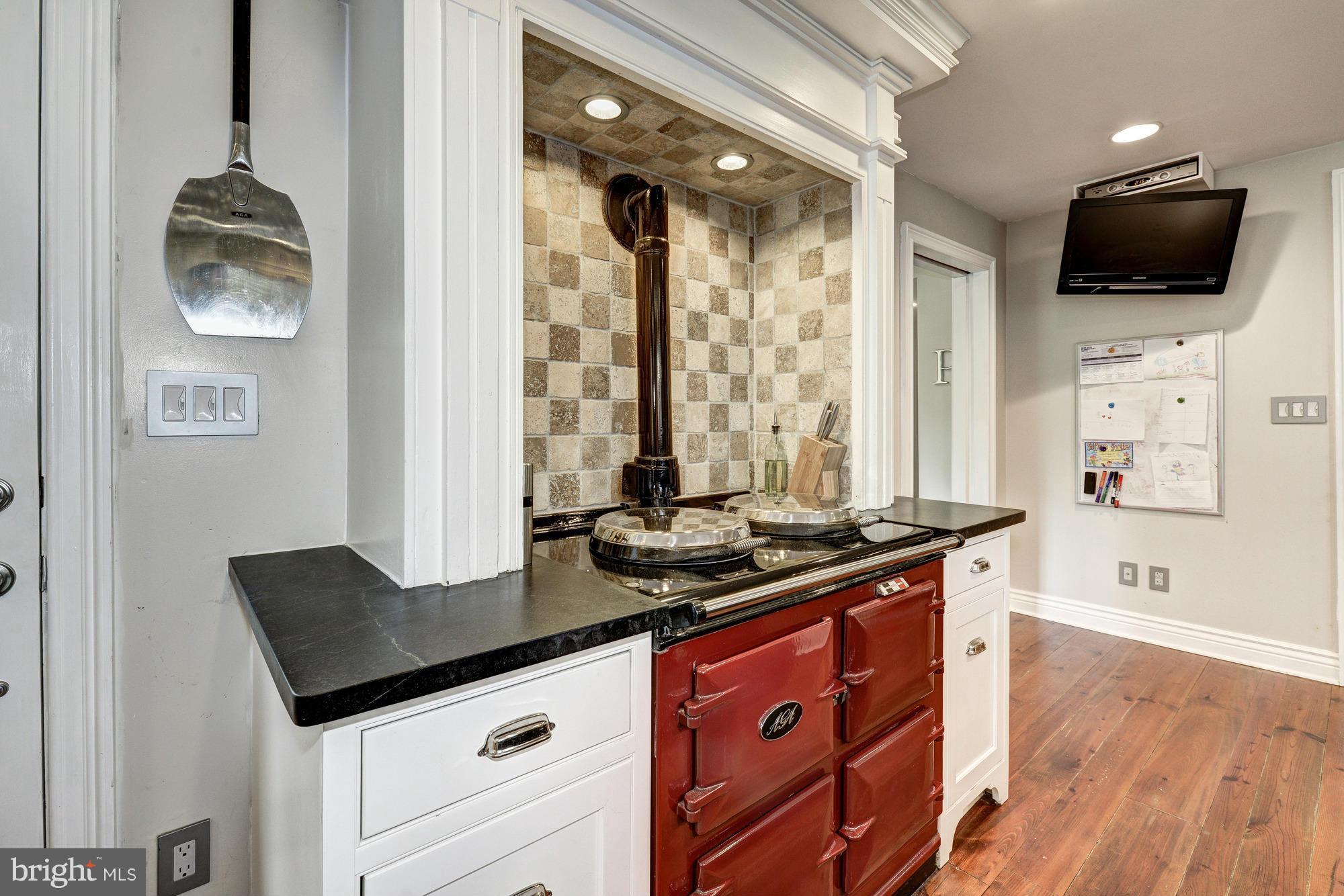 BROOKVILLE KNOLLS - Residential