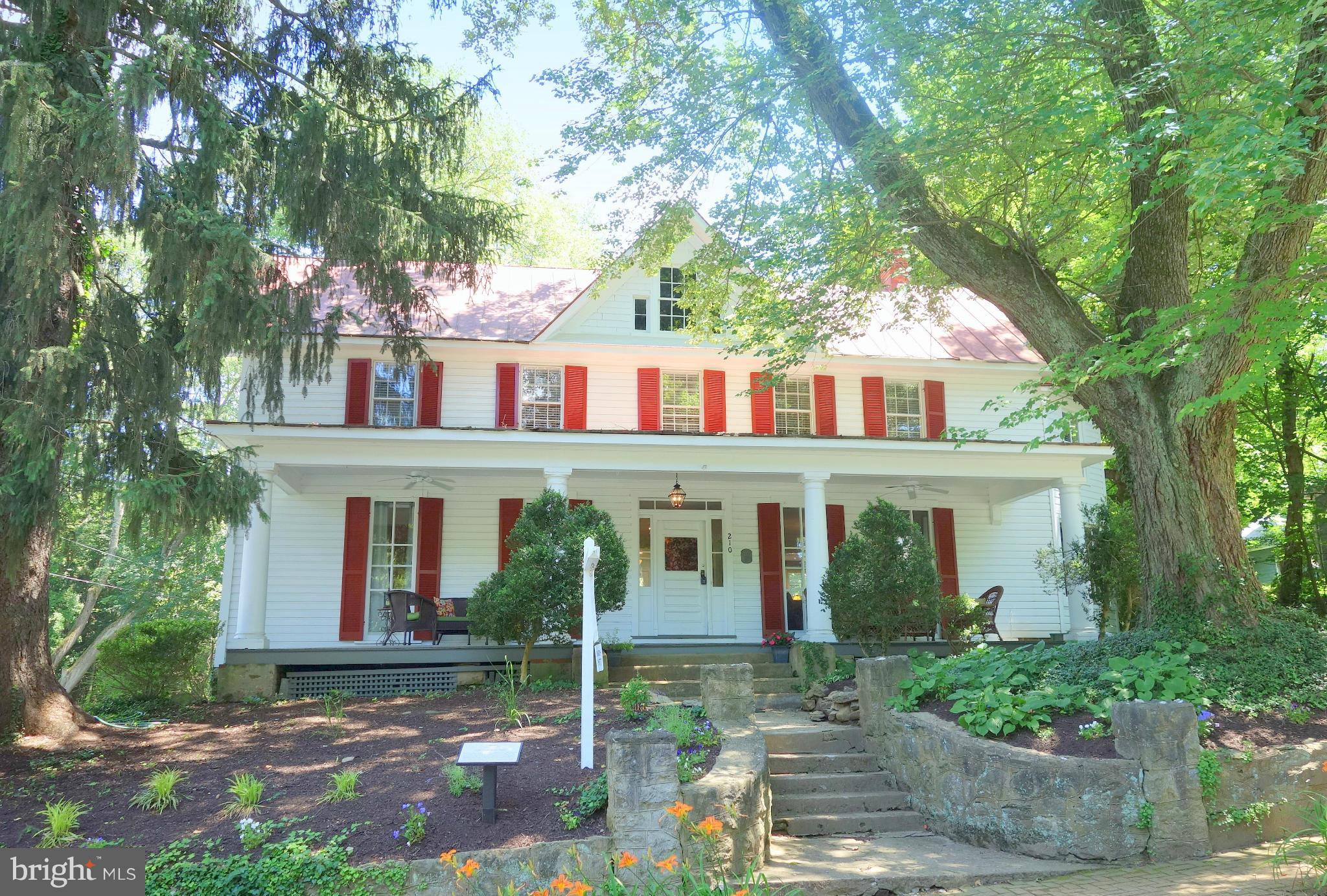 BROOKVILLE KNOLLS - Residential