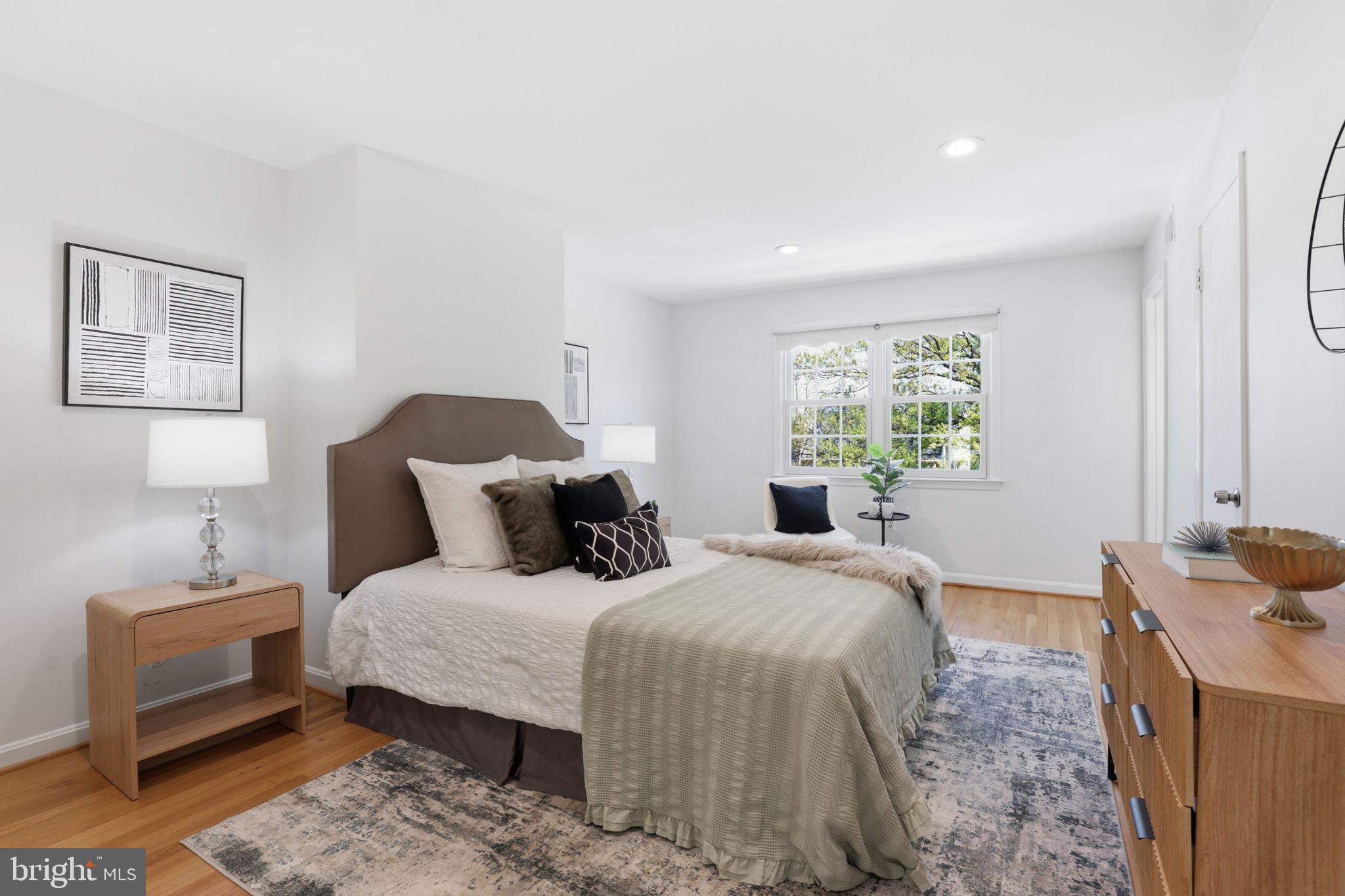 HALLCREST HEIGHTS - Residential