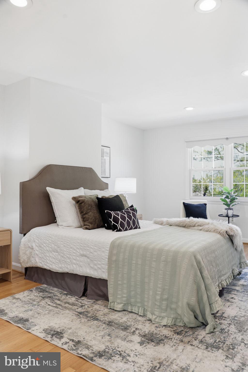 HALLCREST HEIGHTS - Residential