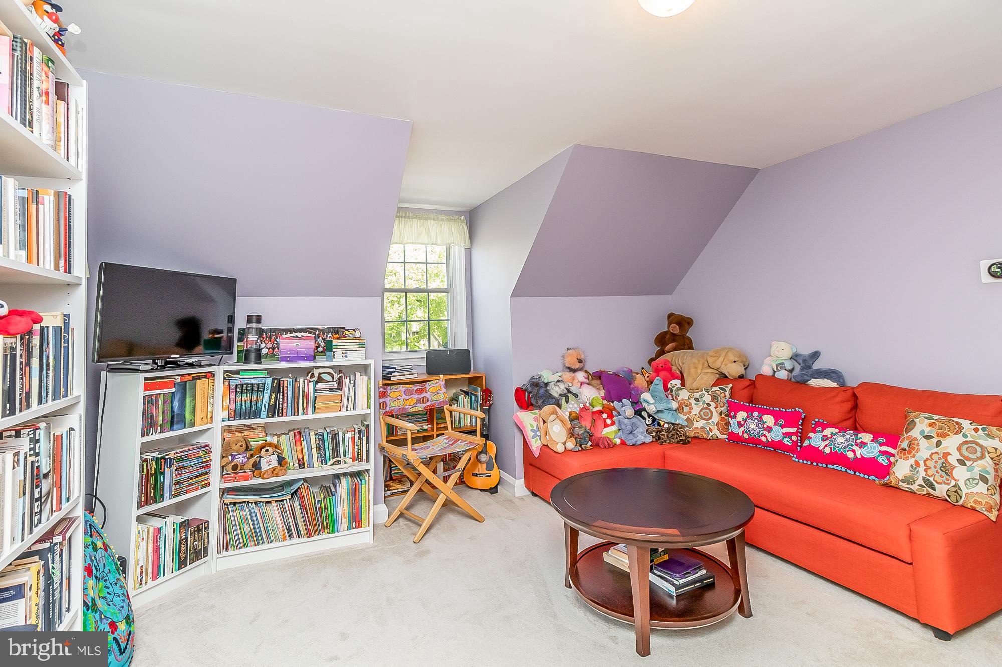 STONELEIGH - Residential