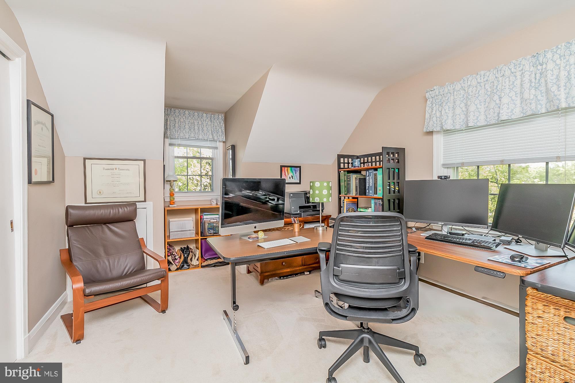 STONELEIGH - Residential