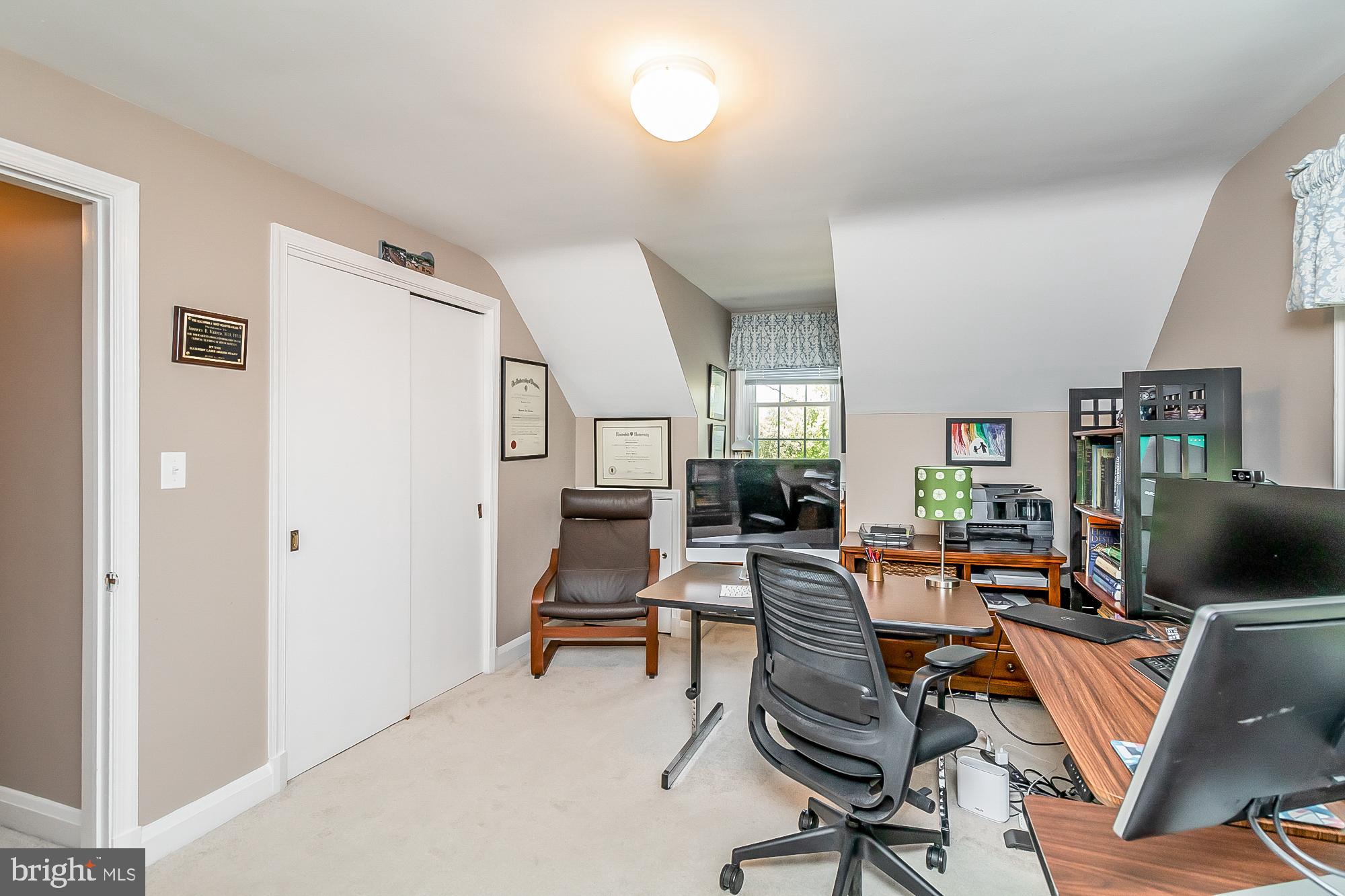 STONELEIGH - Residential