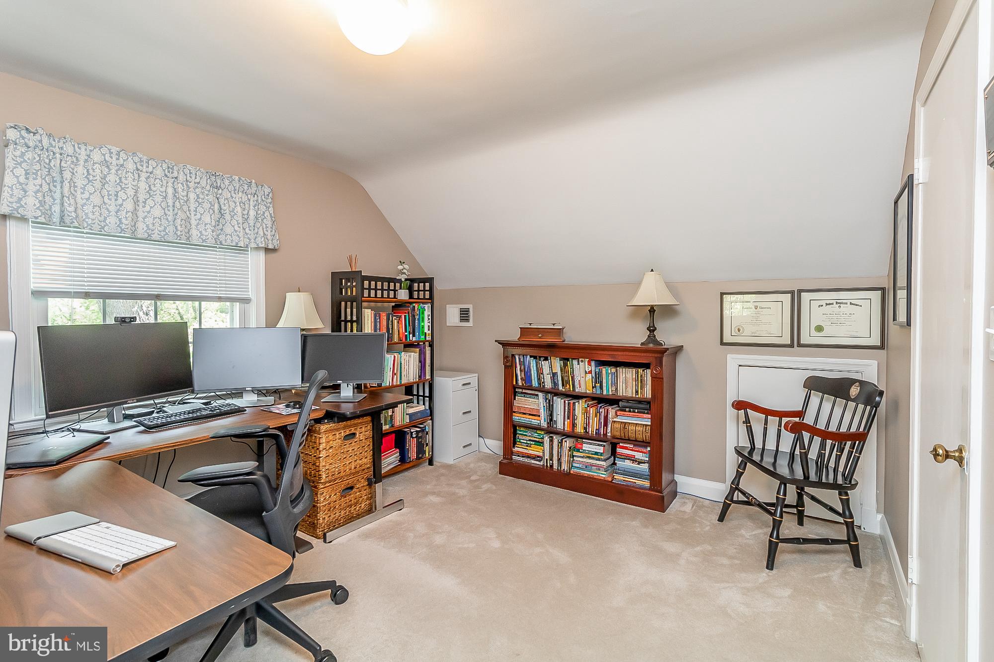 STONELEIGH - Residential