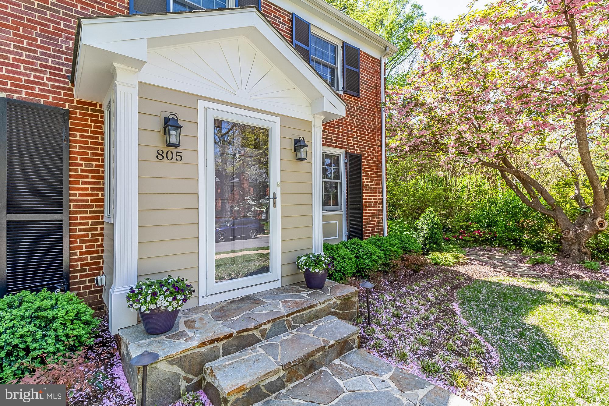 STONELEIGH - Residential