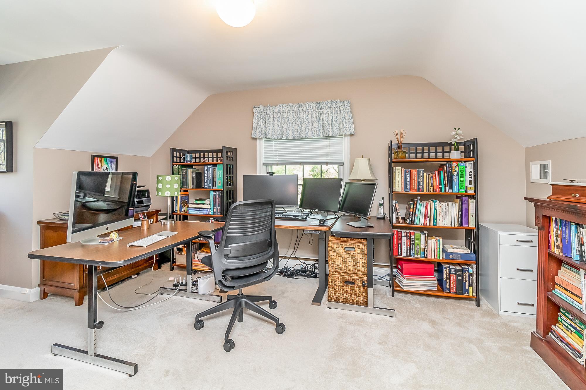 STONELEIGH - Residential