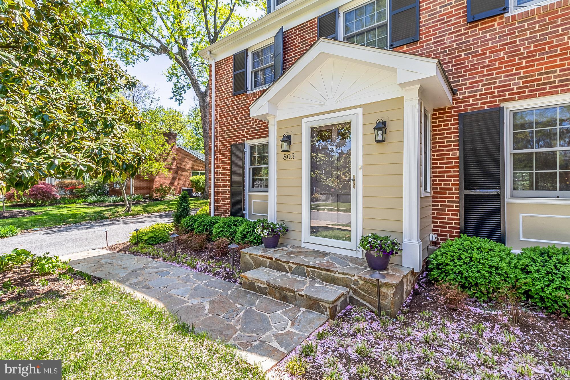 STONELEIGH - Residential