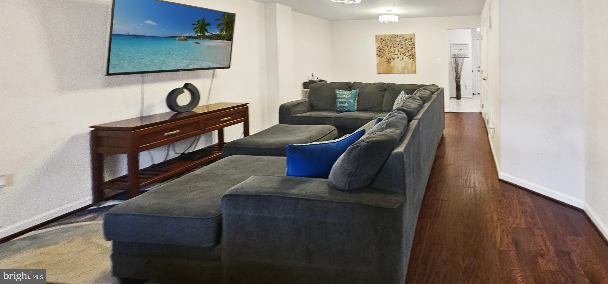 5353 BLUE CRAB LANE