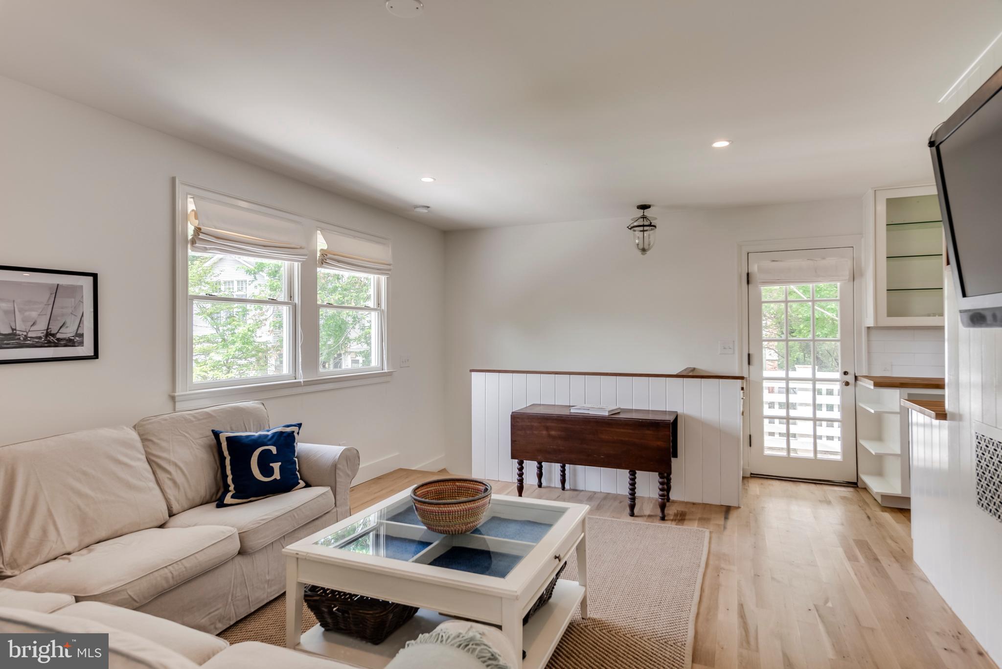 EASTPORT - Residential