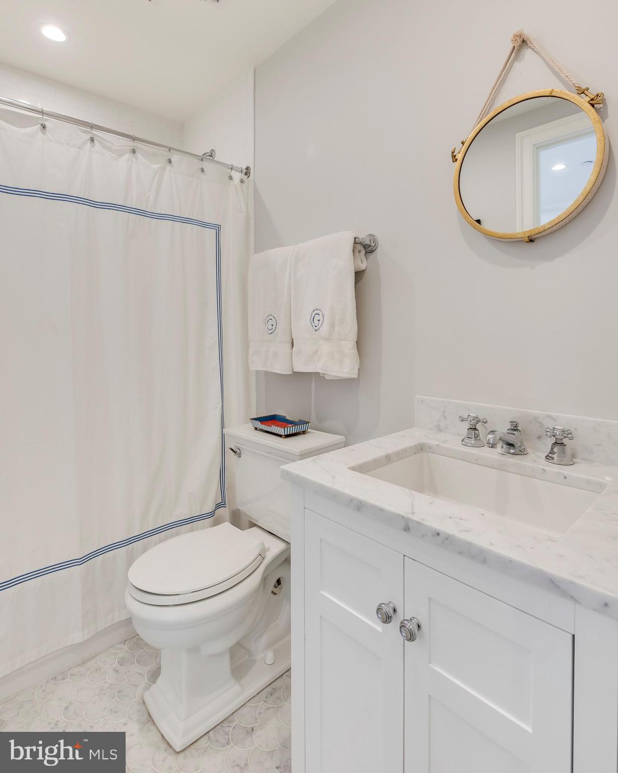 EASTPORT - Residential