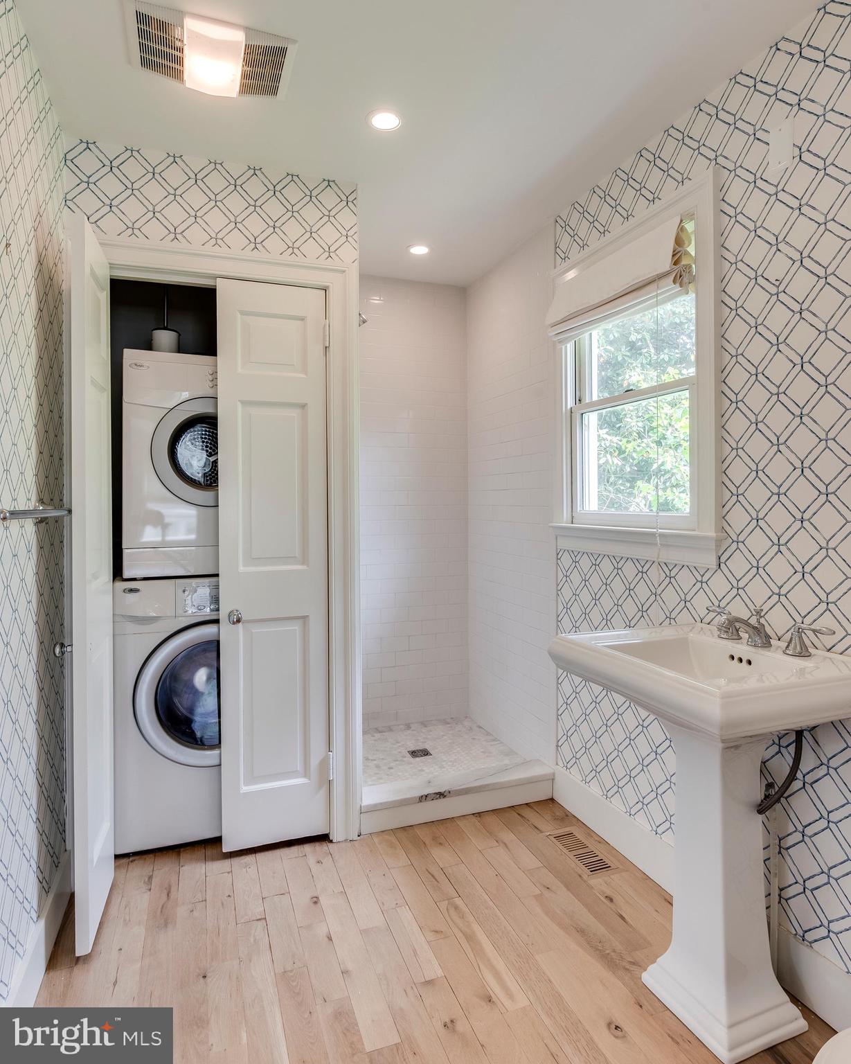 EASTPORT - Residential