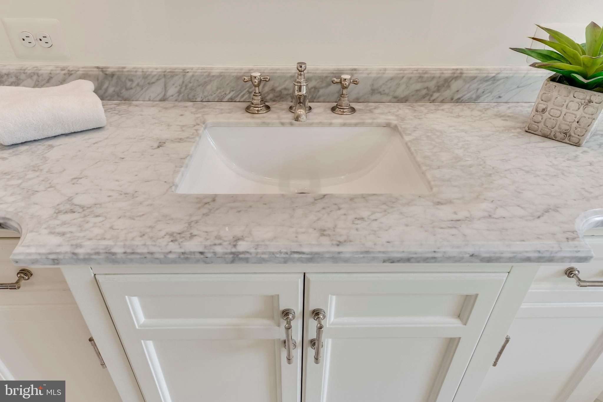 EASTPORT - Residential