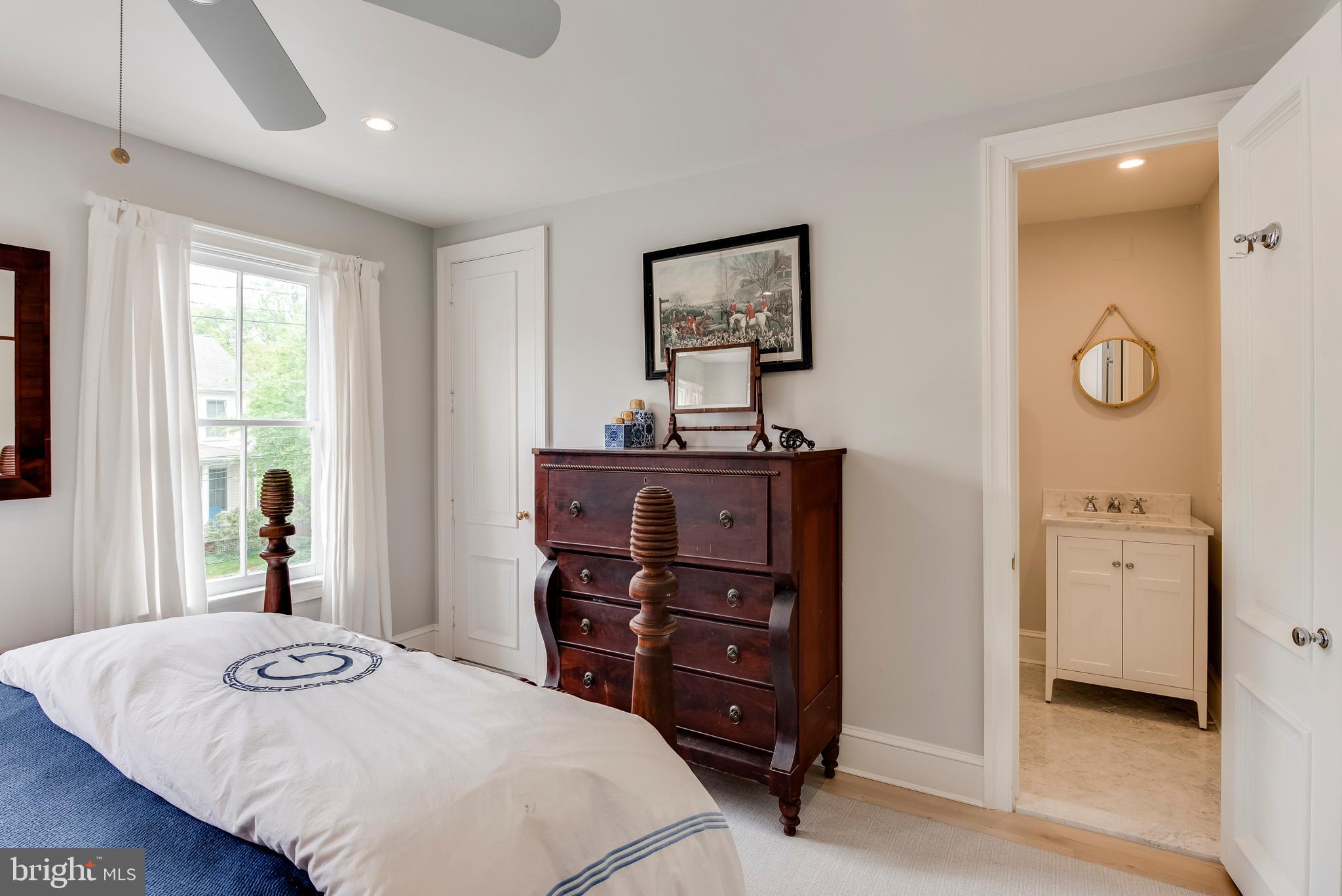 EASTPORT - Residential