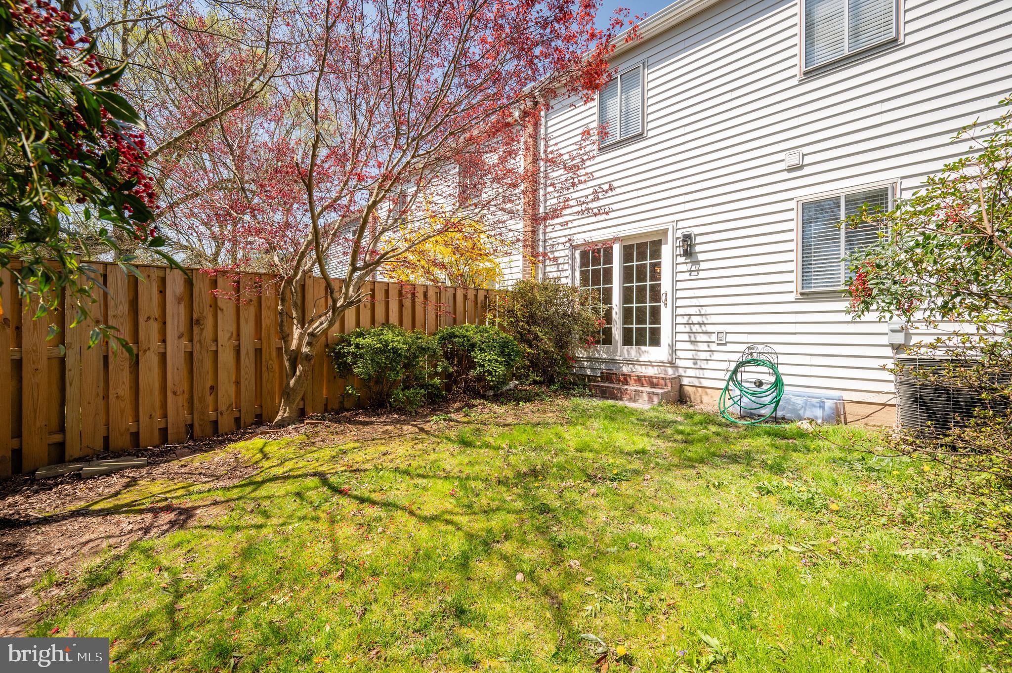 LAKE BRADDOCK - Residential