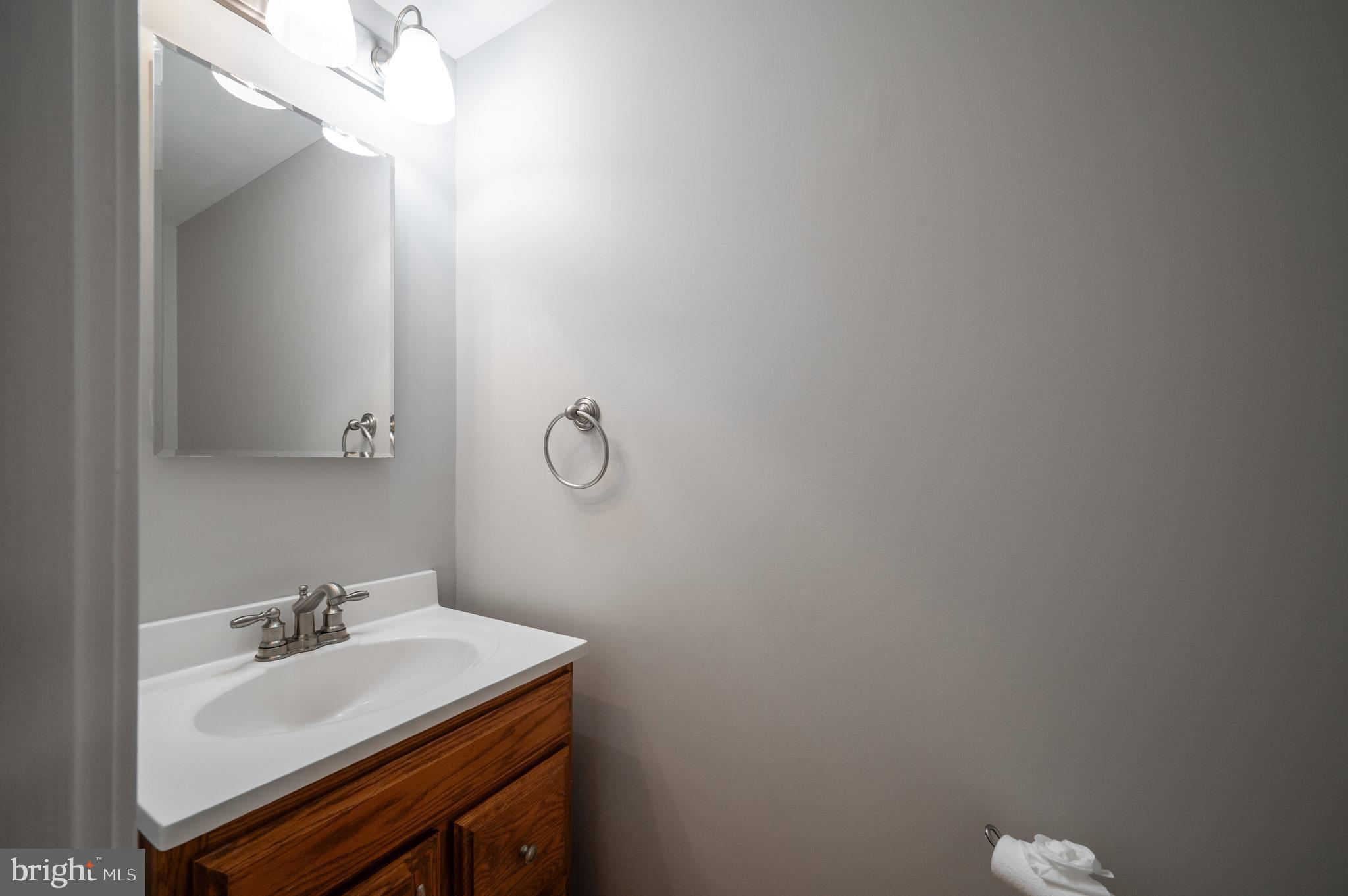 LAKE BRADDOCK - Residential