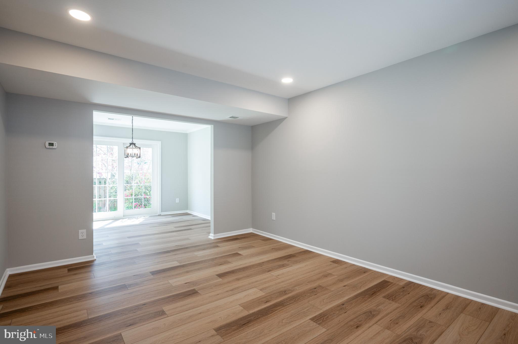 LAKE BRADDOCK - Residential