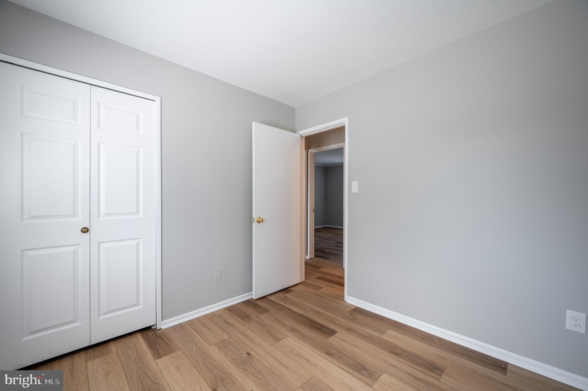 LAKE BRADDOCK - Residential