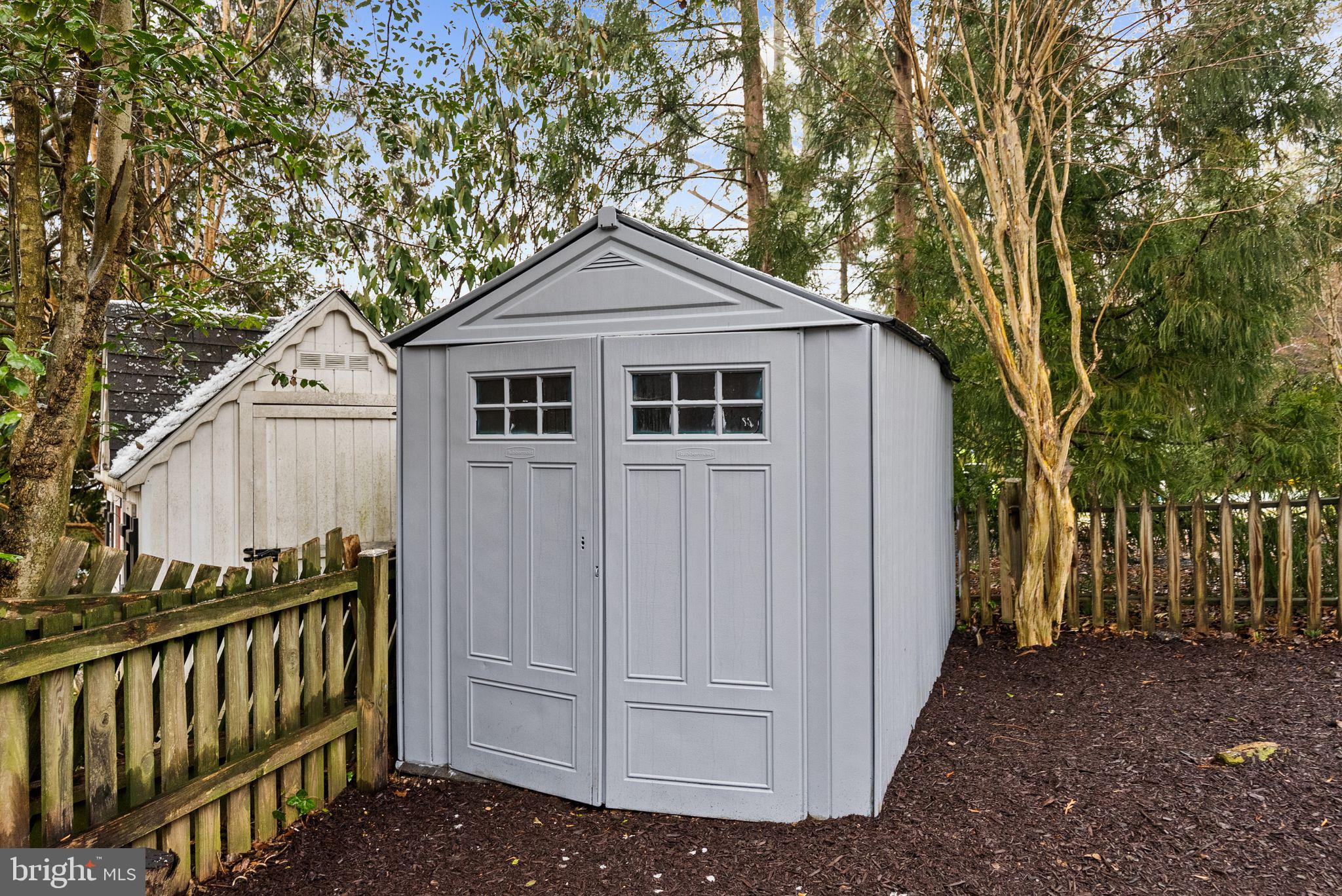 WOODACRES - Residential